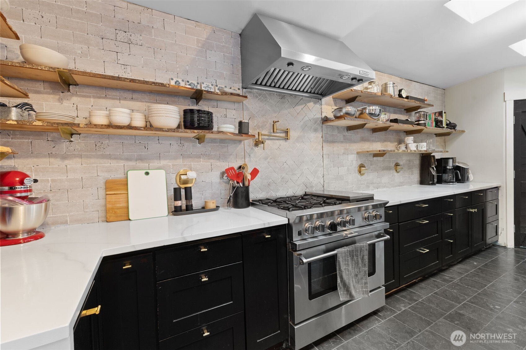 1053 S Southern Street Property Photo 6