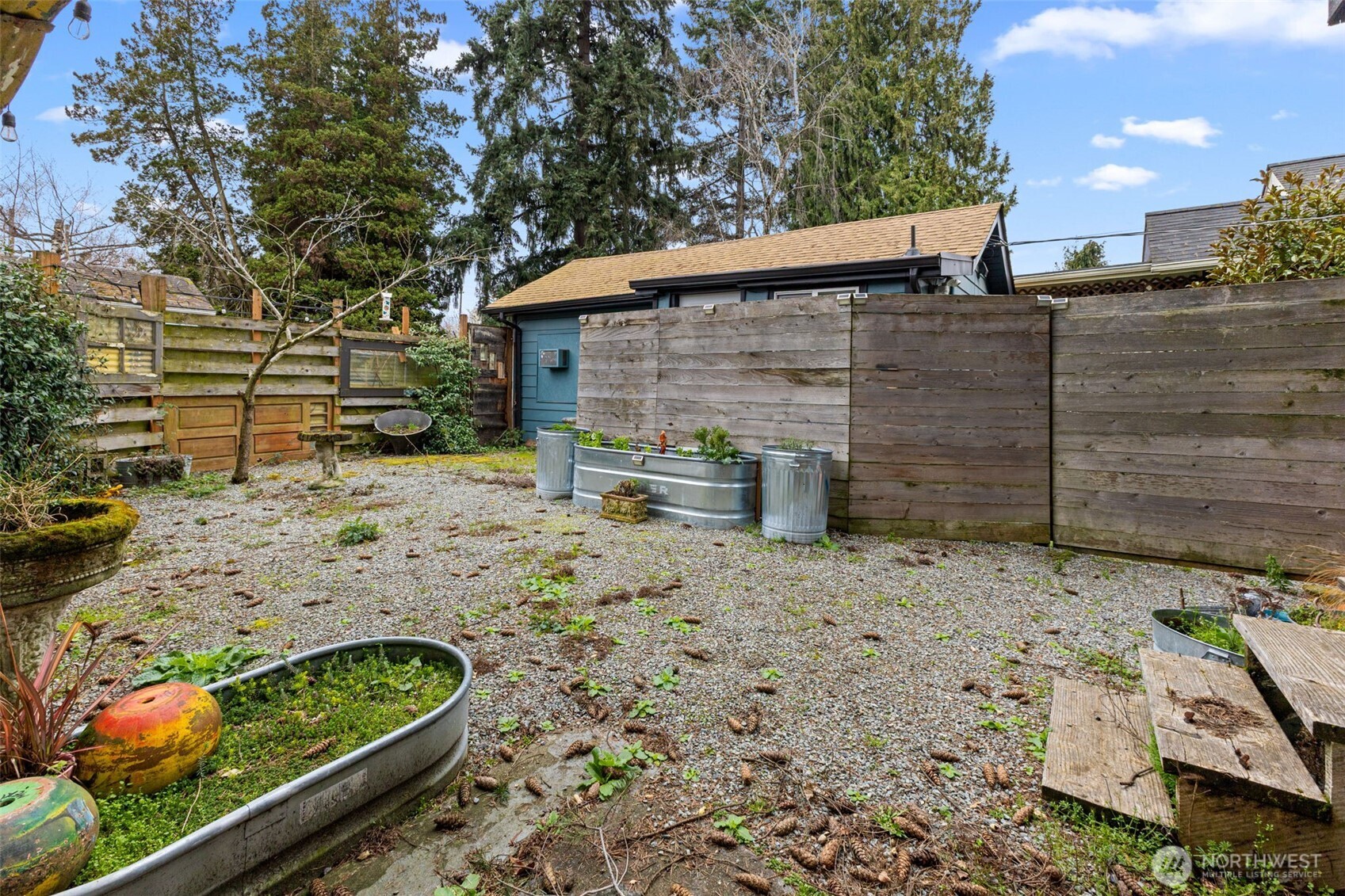 1053 S Southern Street Property Photo 36
