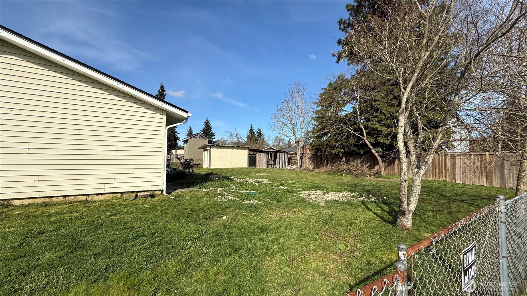17123 E 6th Avenue Ct Property Photo 4