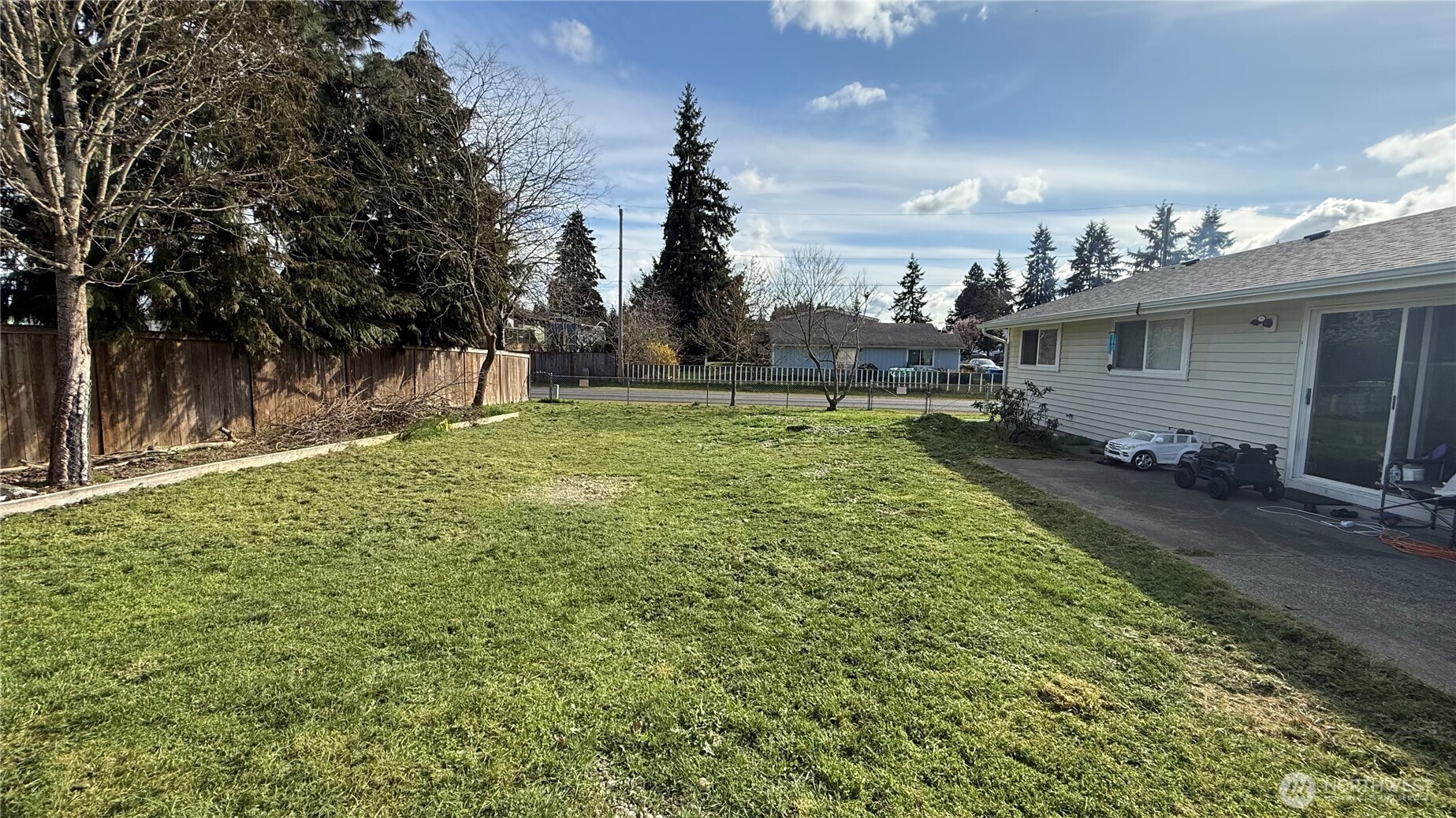 17123 E 6th Avenue Ct Property Photo 6