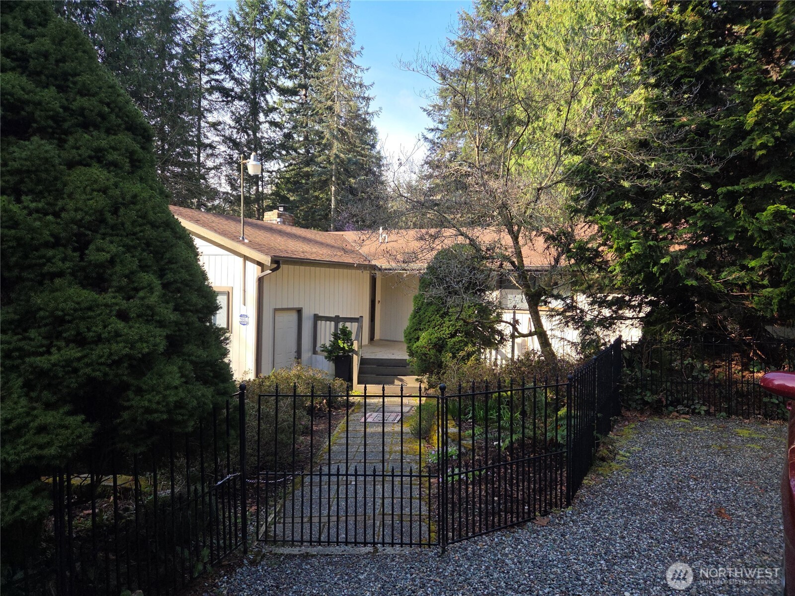 4725 272nd Avenue Property Photo 1