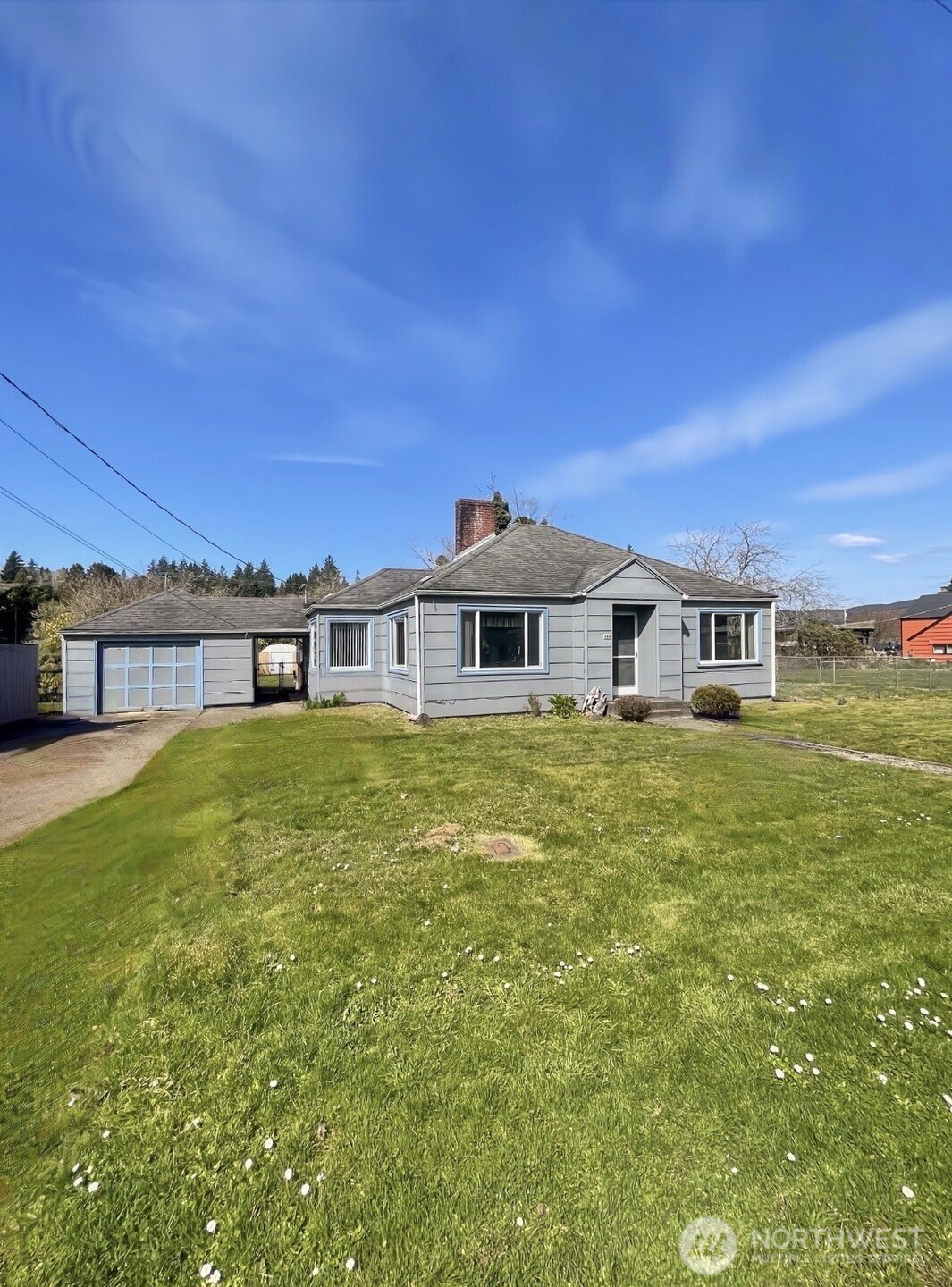 405 Willapa Avenue Property Photo 1