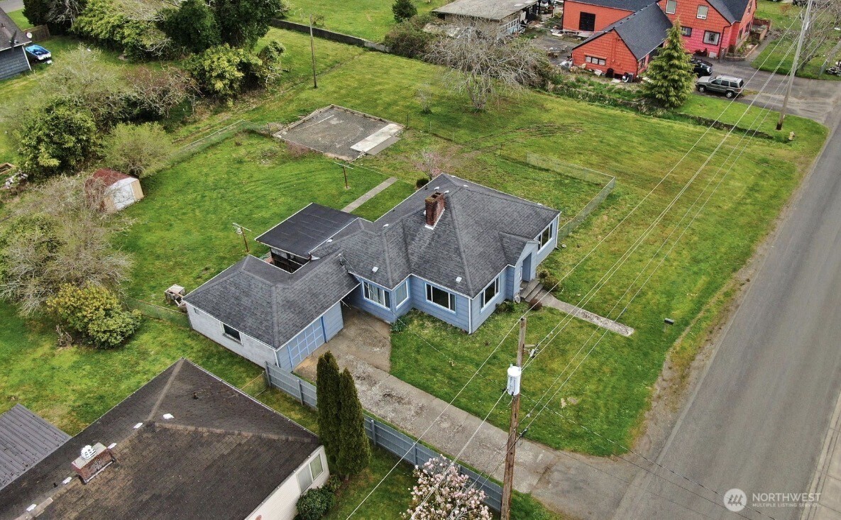 405 Willapa Avenue Property Photo 4
