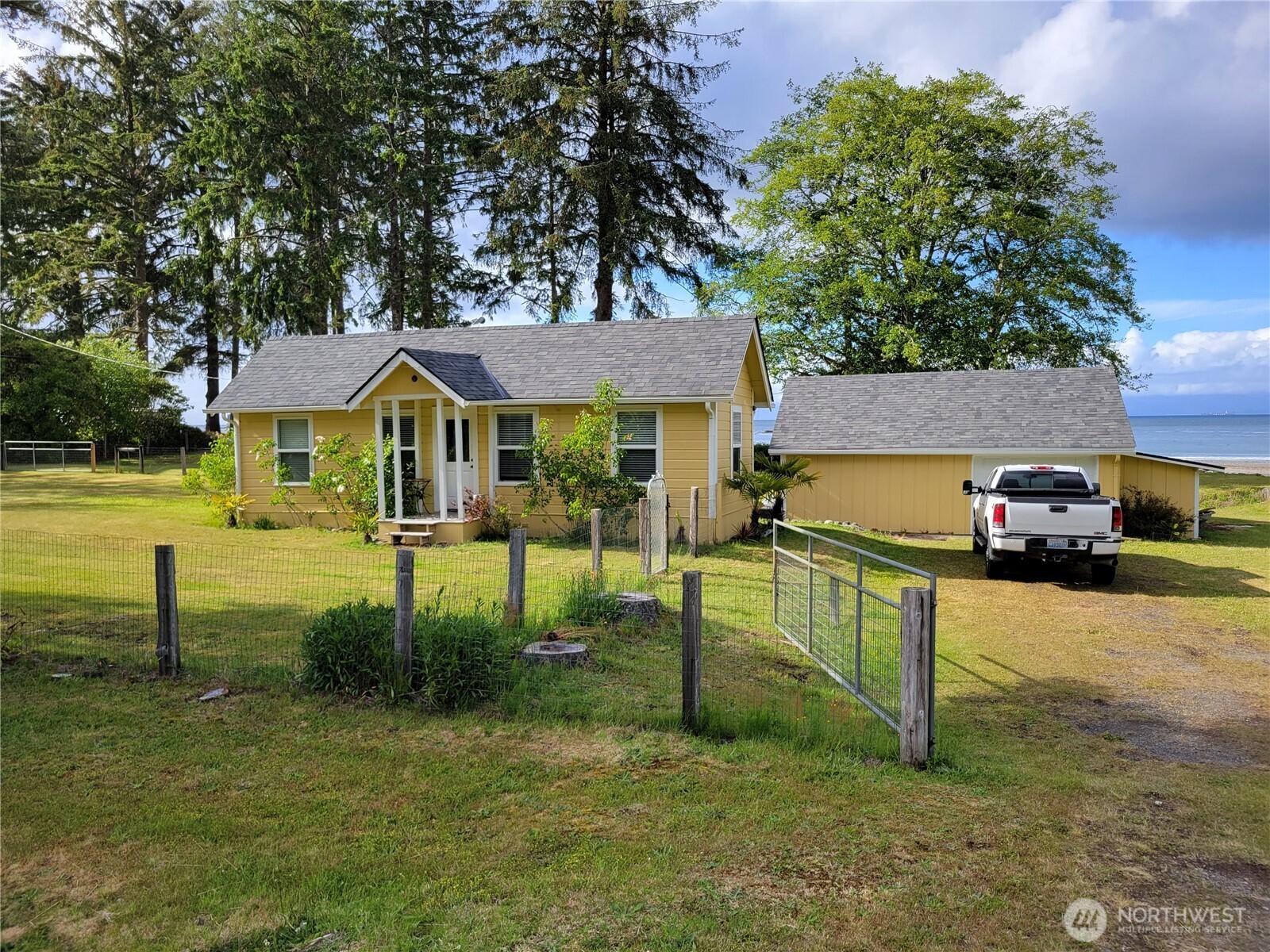 1571 Highway 112 Property Photo 3