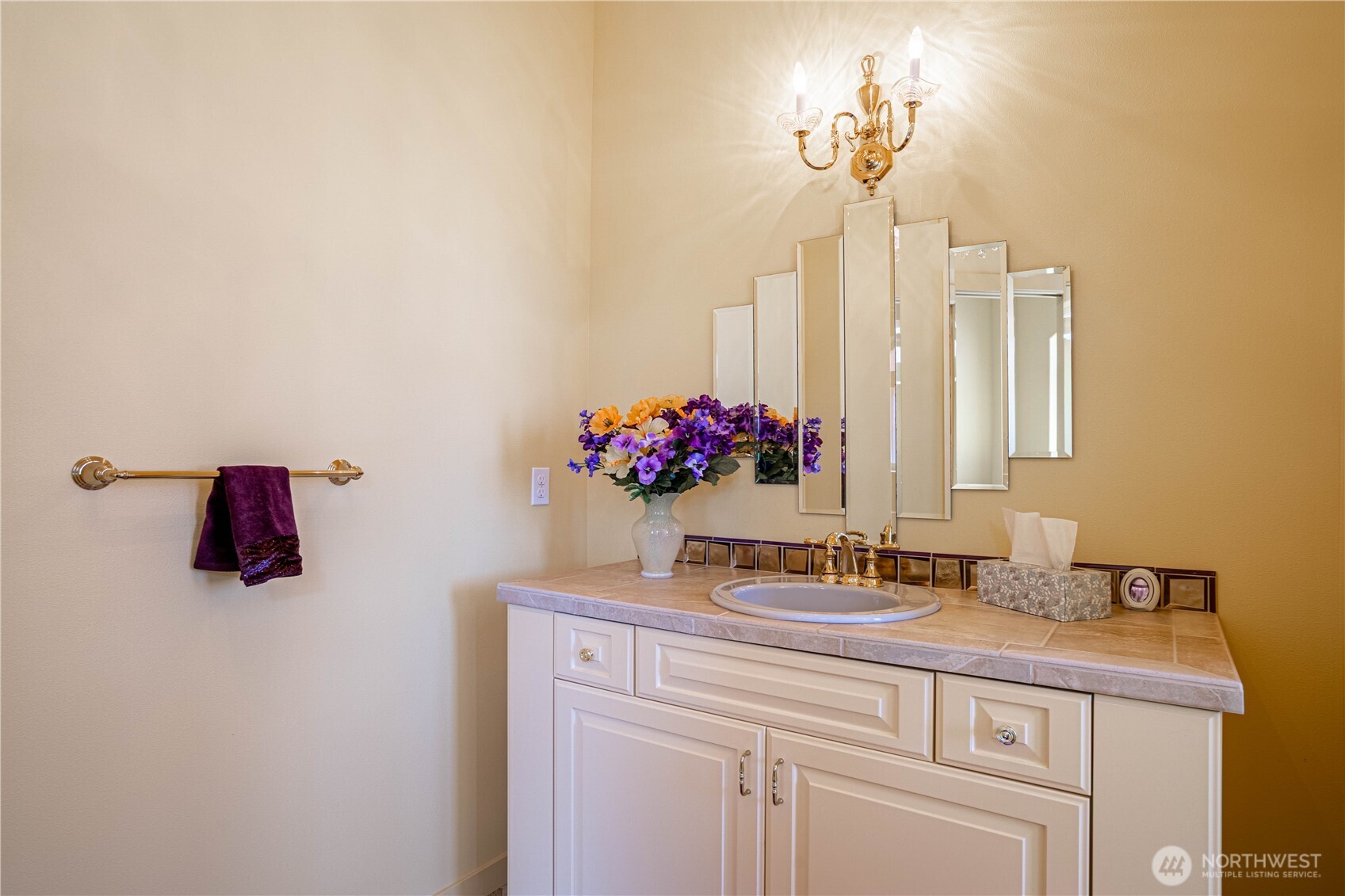 555 Loop Avenue Property Photo 31