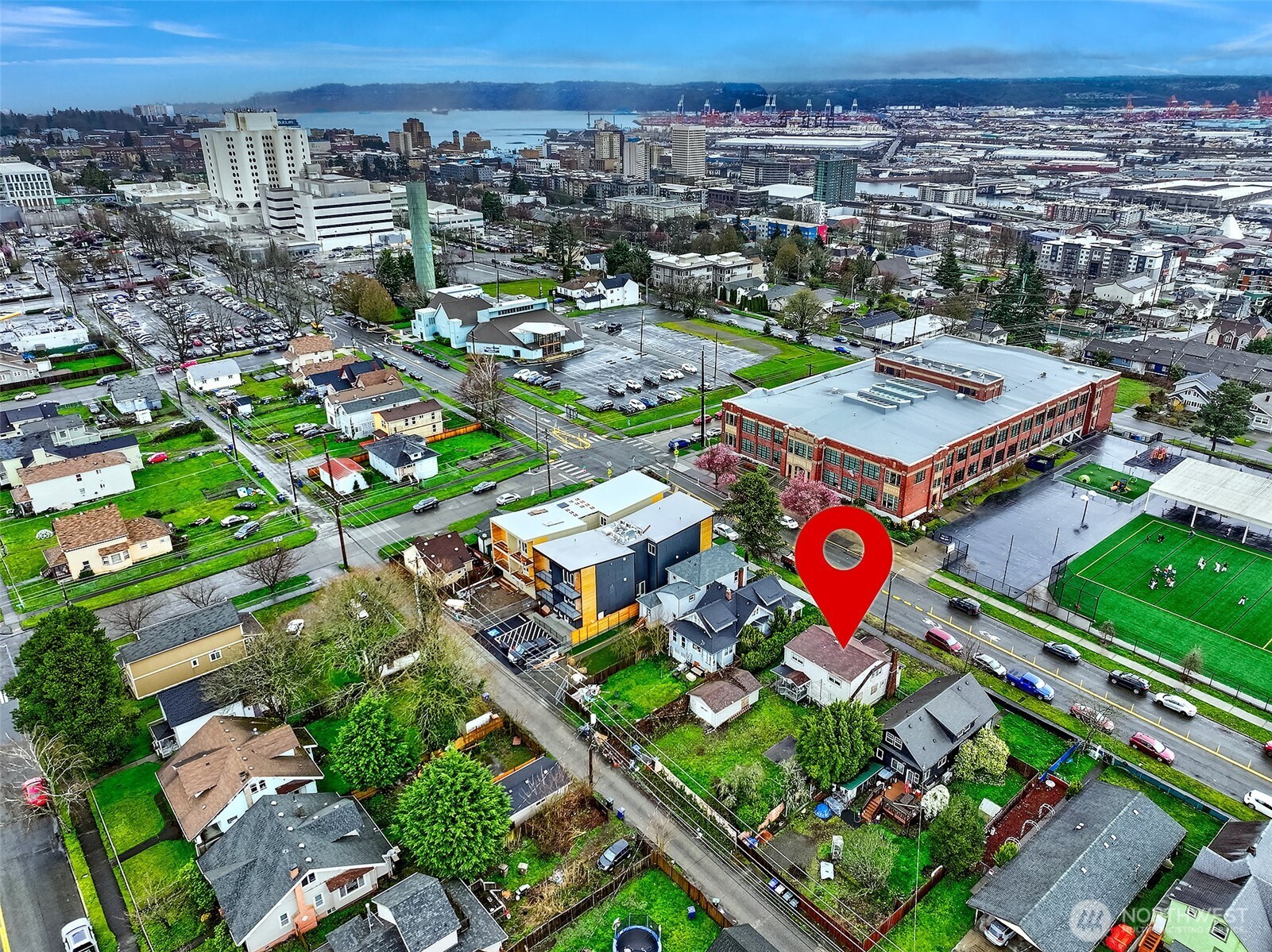 2120 S J Street Property Photo 4