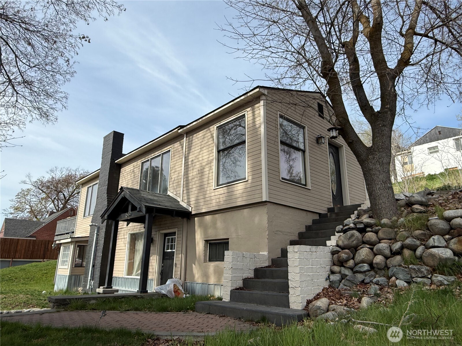 649 5th Avenue Property Photo 5