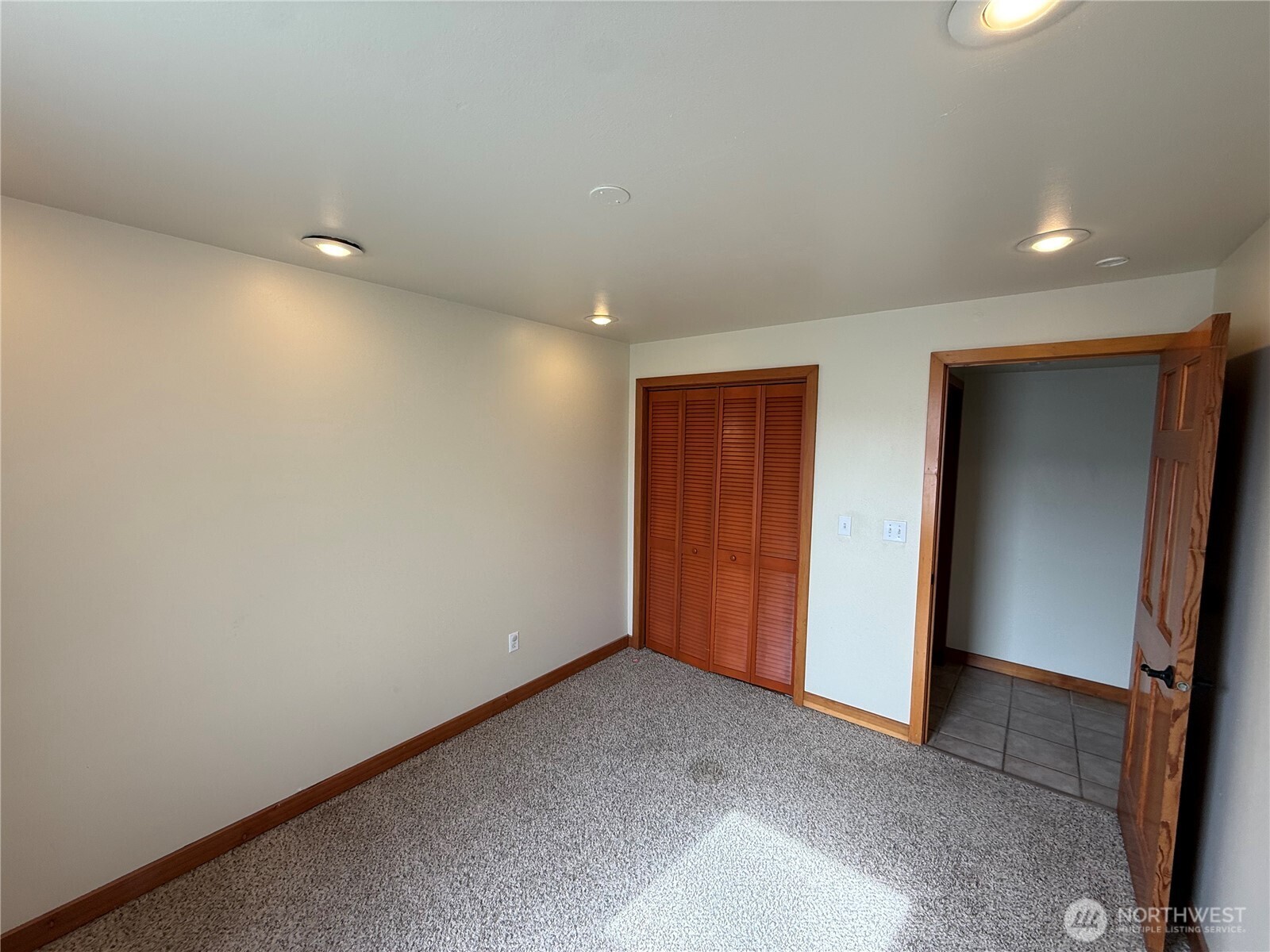 649 5th Avenue Property Photo 28