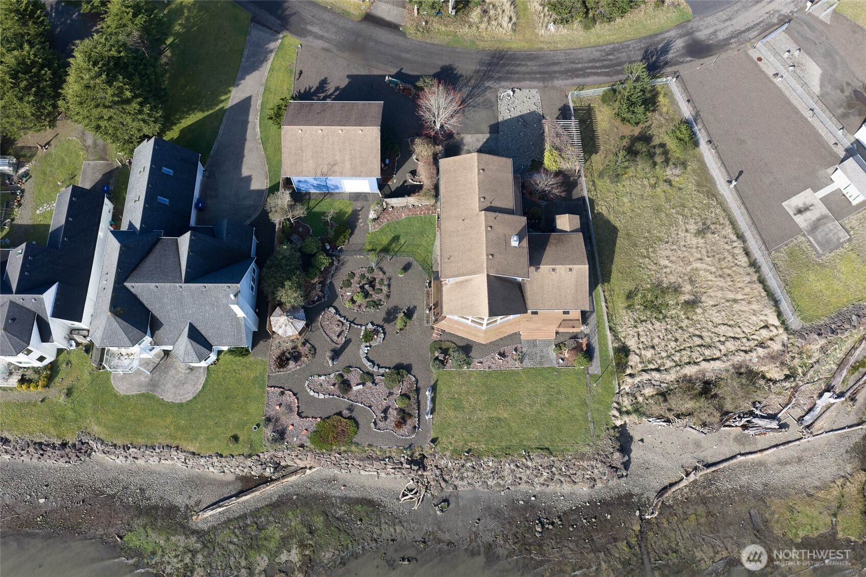 288 Sunrise Avenue Property Photo 6