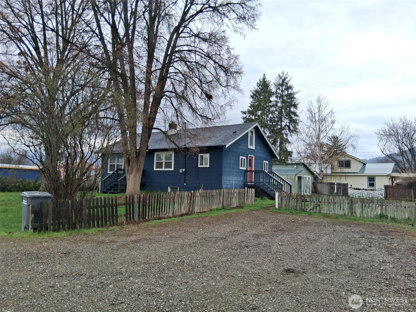 621 Juniper Property Photo 7