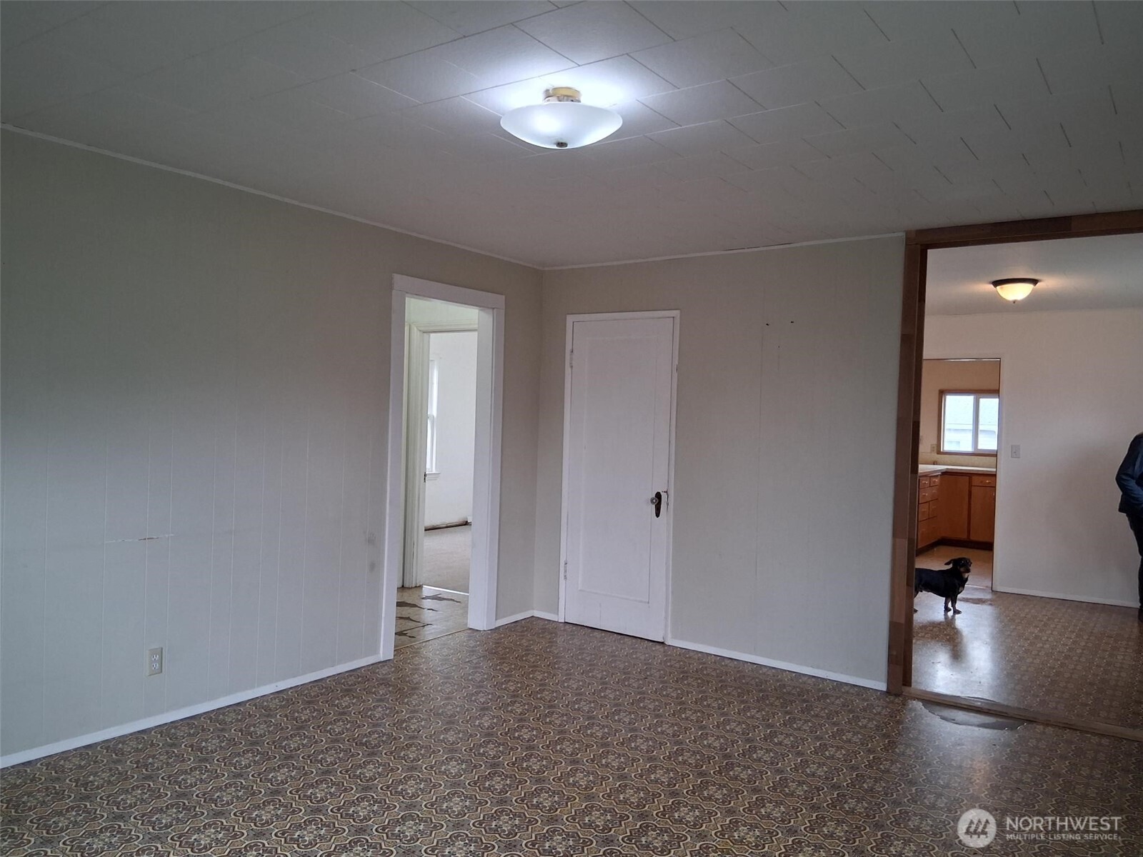 621 Juniper Property Photo 13