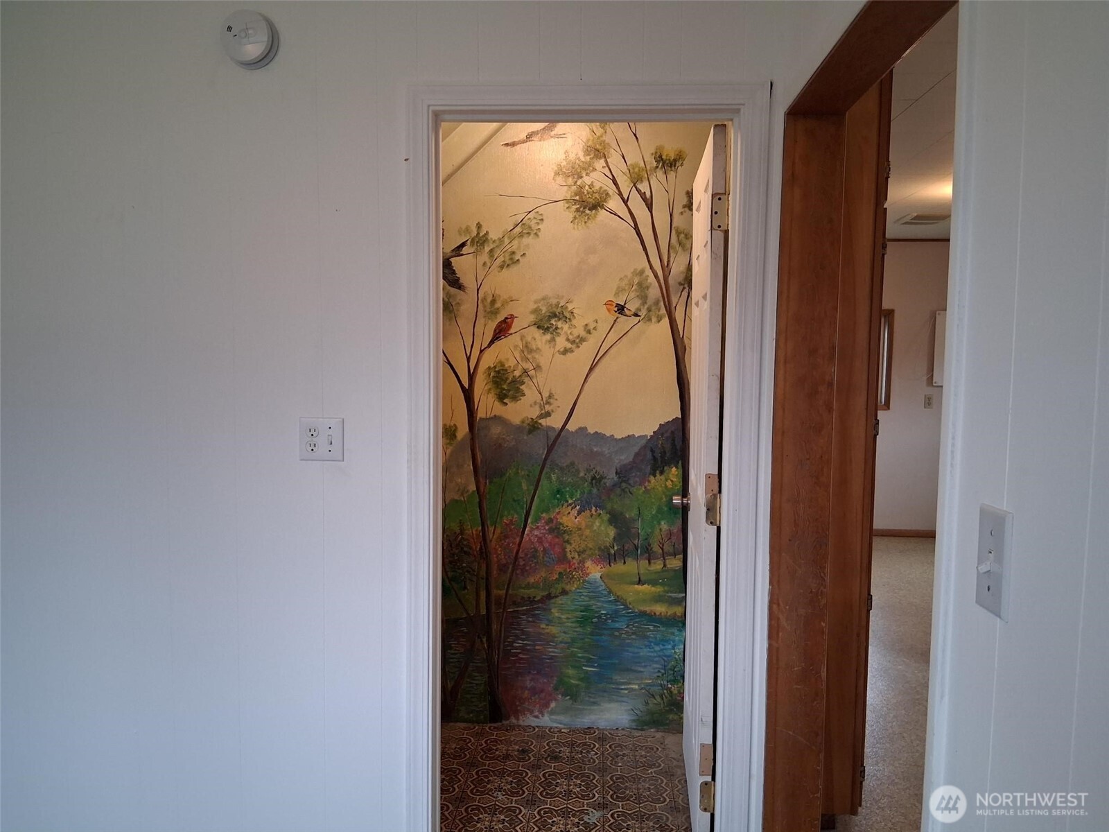 621 Juniper Property Photo 15