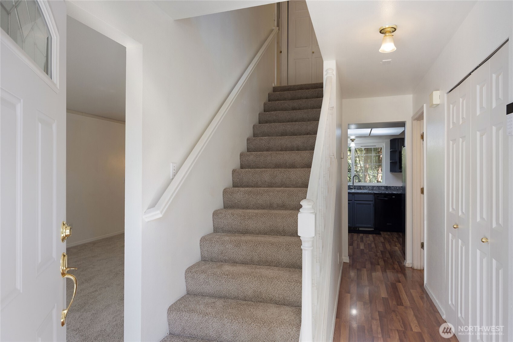 2275 Northlake Way Property Photo 5
