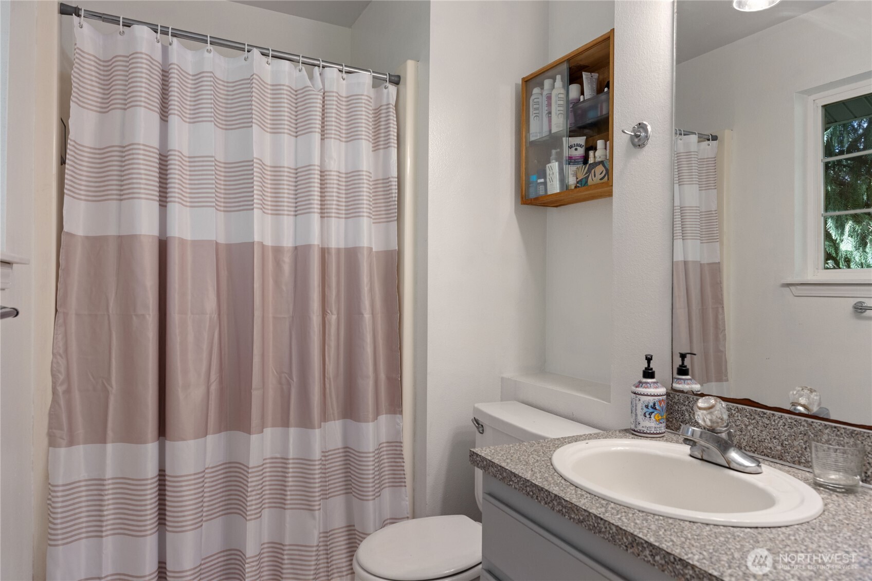2275 Northlake Way Property Photo 27