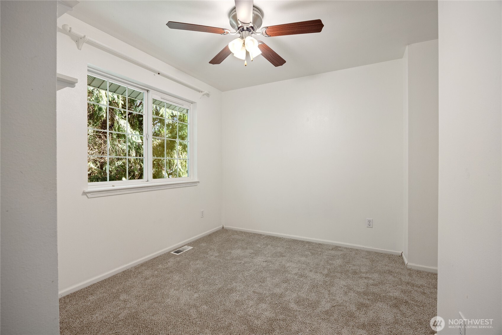 2275 Northlake Way Property Photo 28