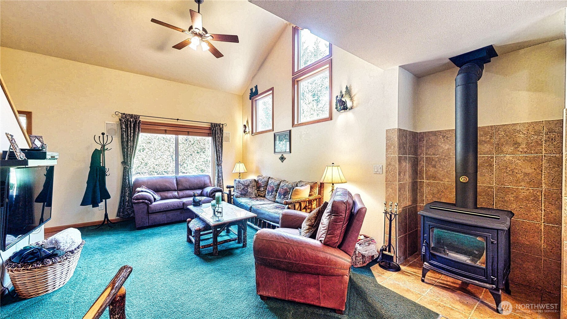 80 Evergreen Way Property Photo 5