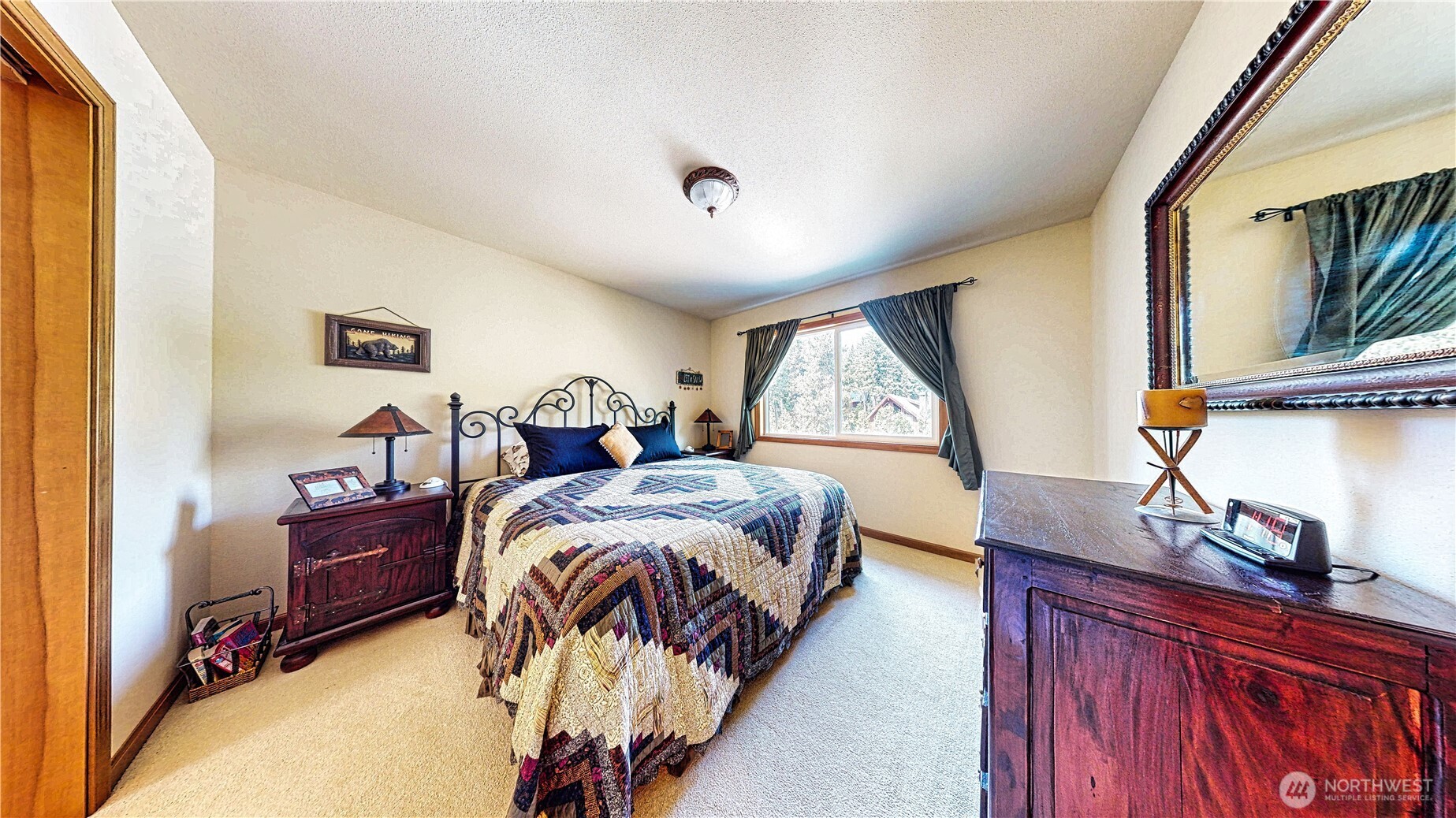 80 Evergreen Way Property Photo 10