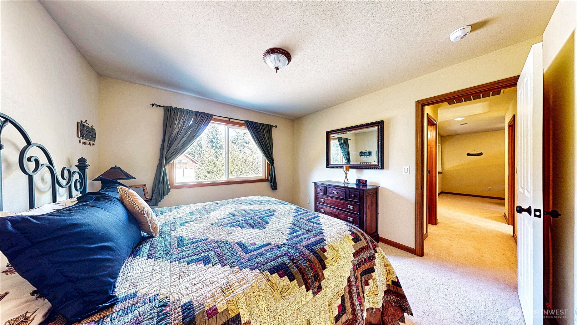 80 Evergreen Way Property Photo 11