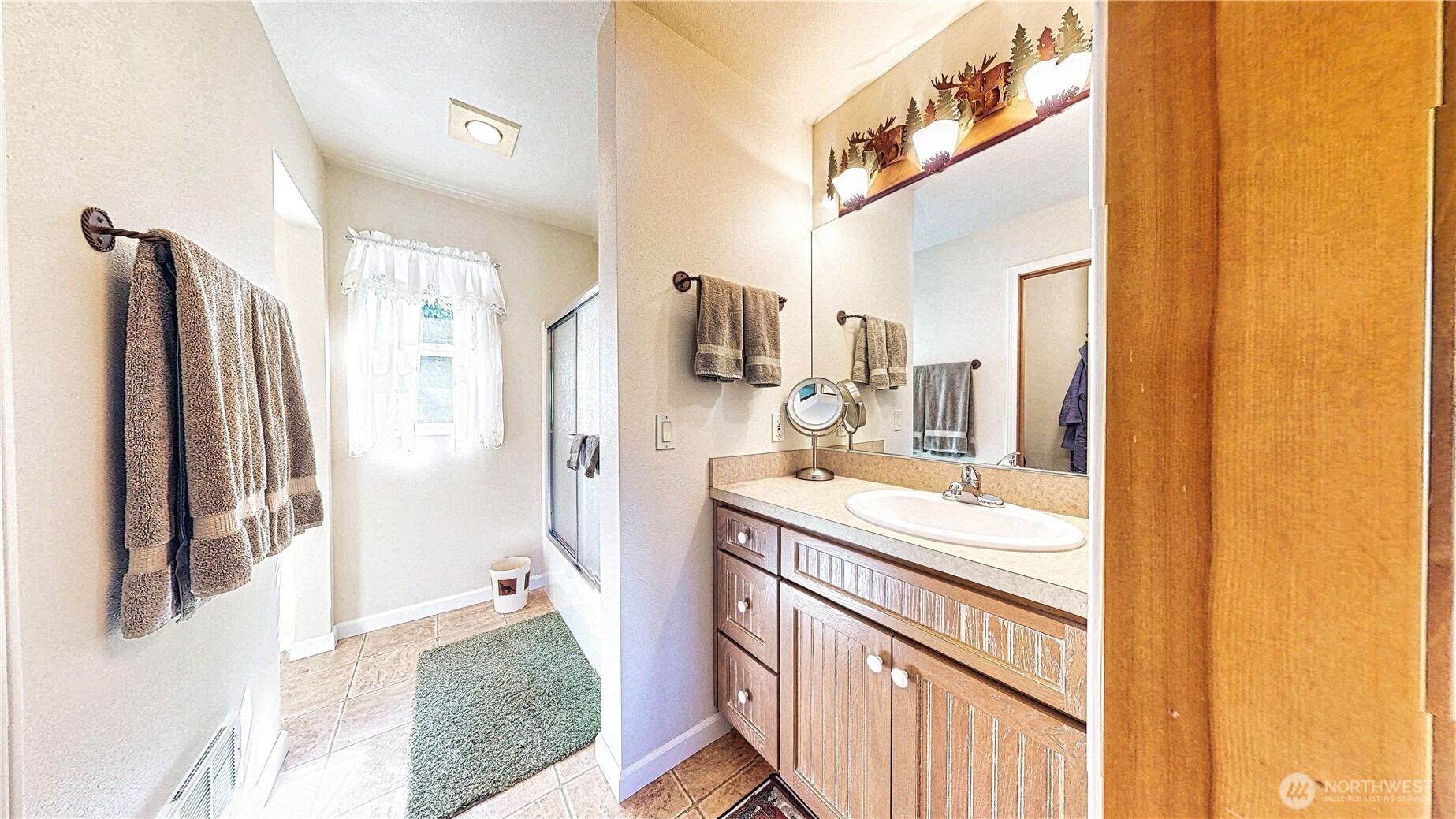 80 Evergreen Way Property Photo 15