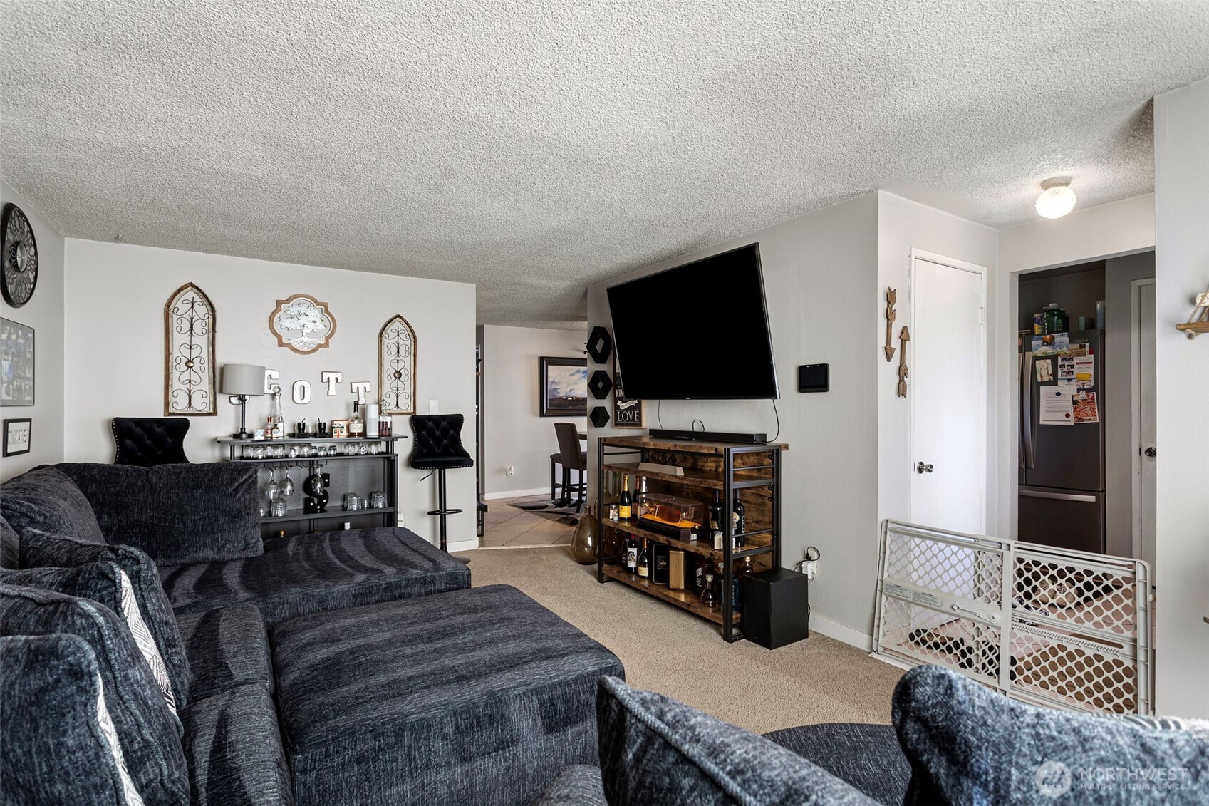 1025 E 63rd Street Property Photo 7