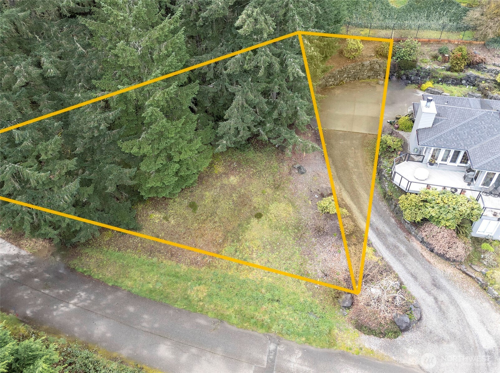 9806 Sari Lane Property Photo 12