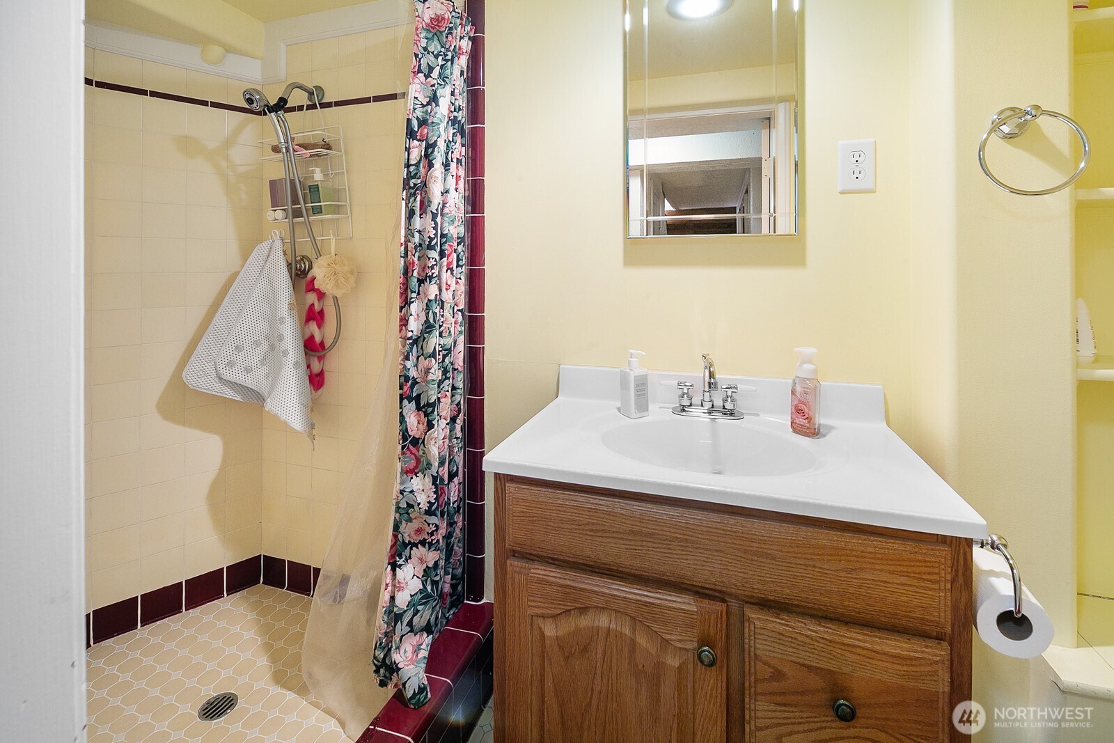10445 Marine View Drive Property Photo 28