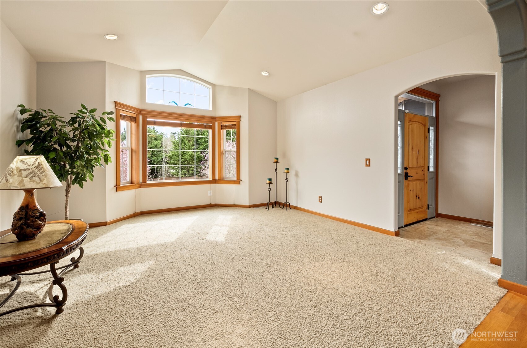 1140 Matterhorn Loop Property Photo 9