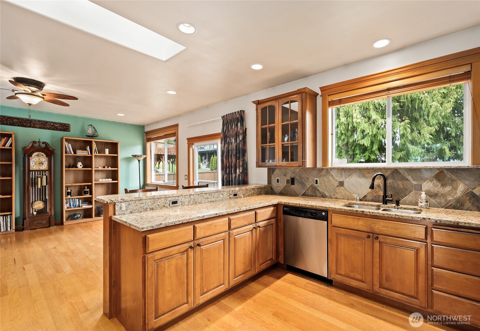 1140 Matterhorn Loop Property Photo 16