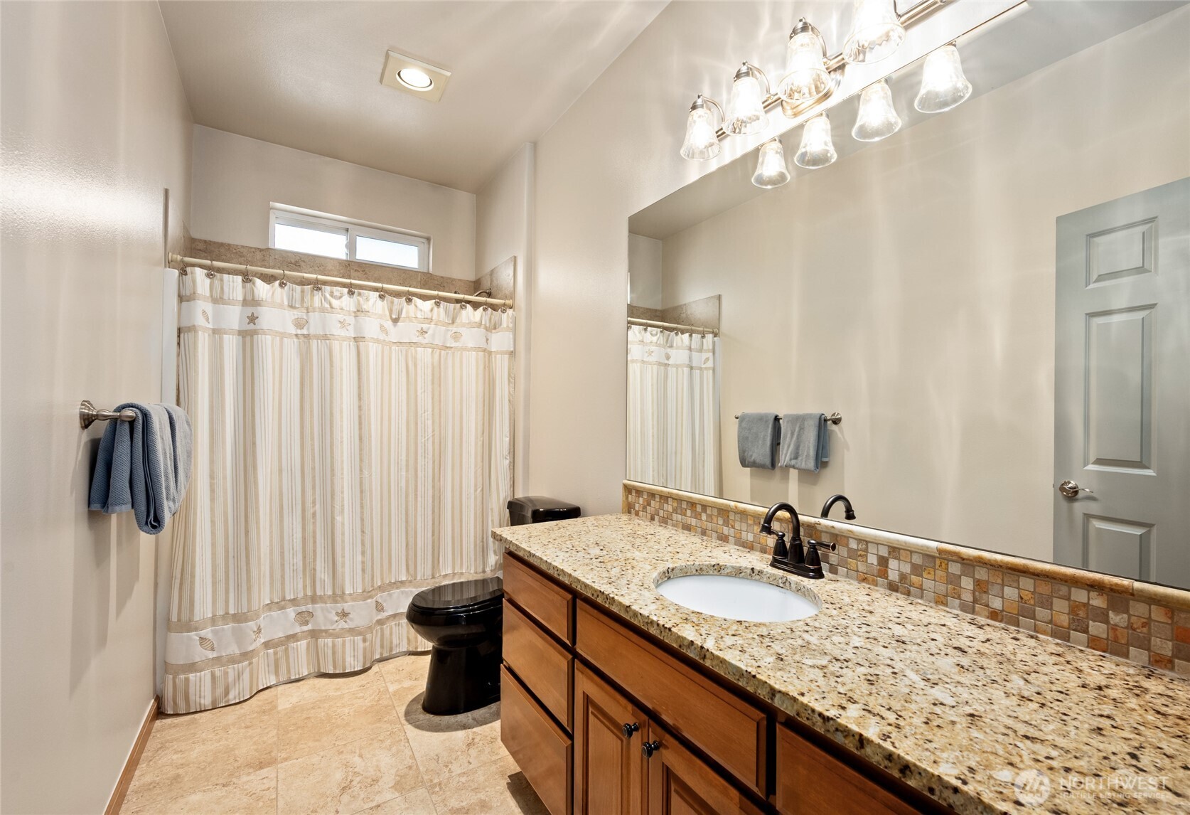 1140 Matterhorn Loop Property Photo 26