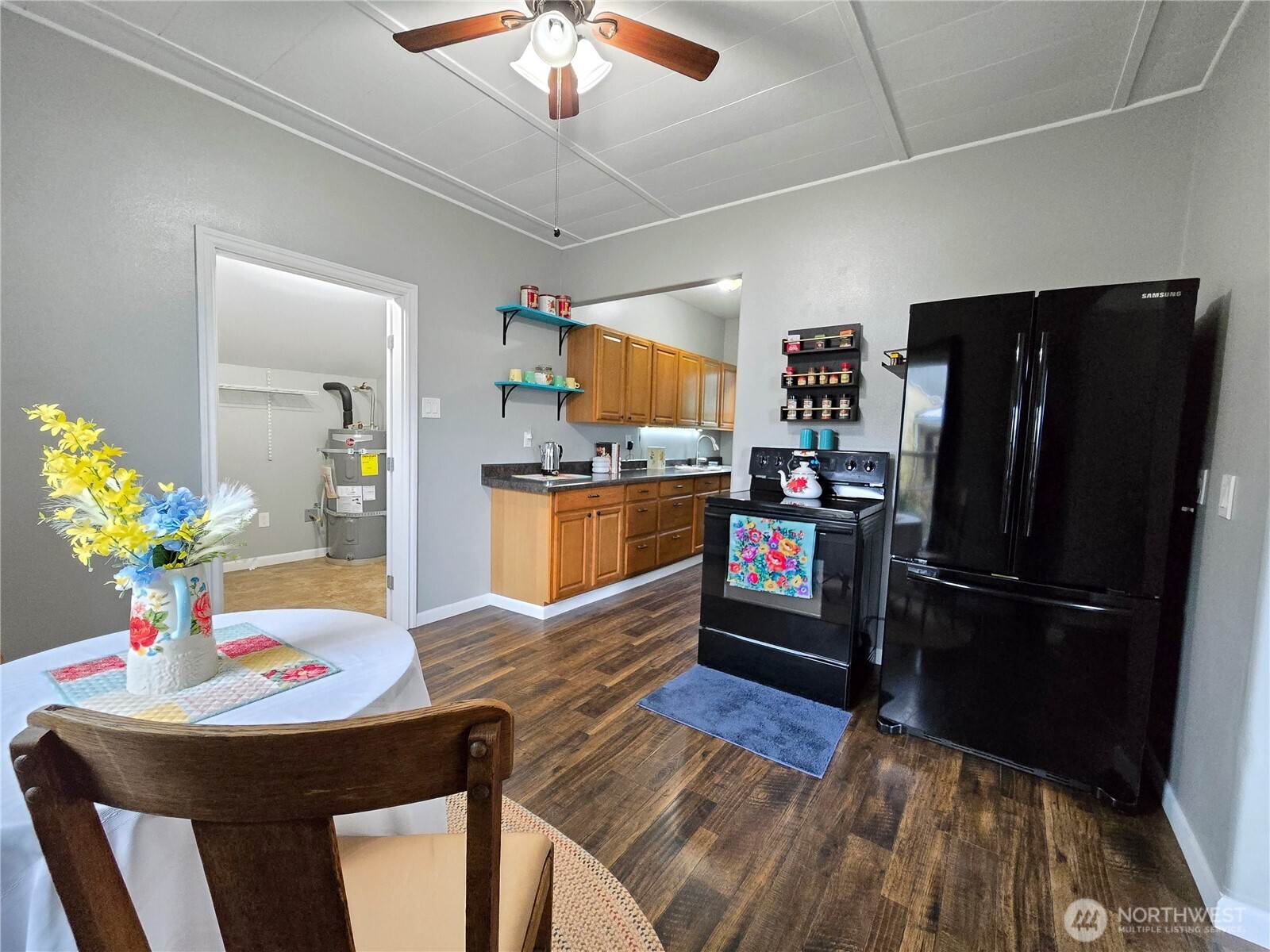 1407 Laurel Street Property Photo 5
