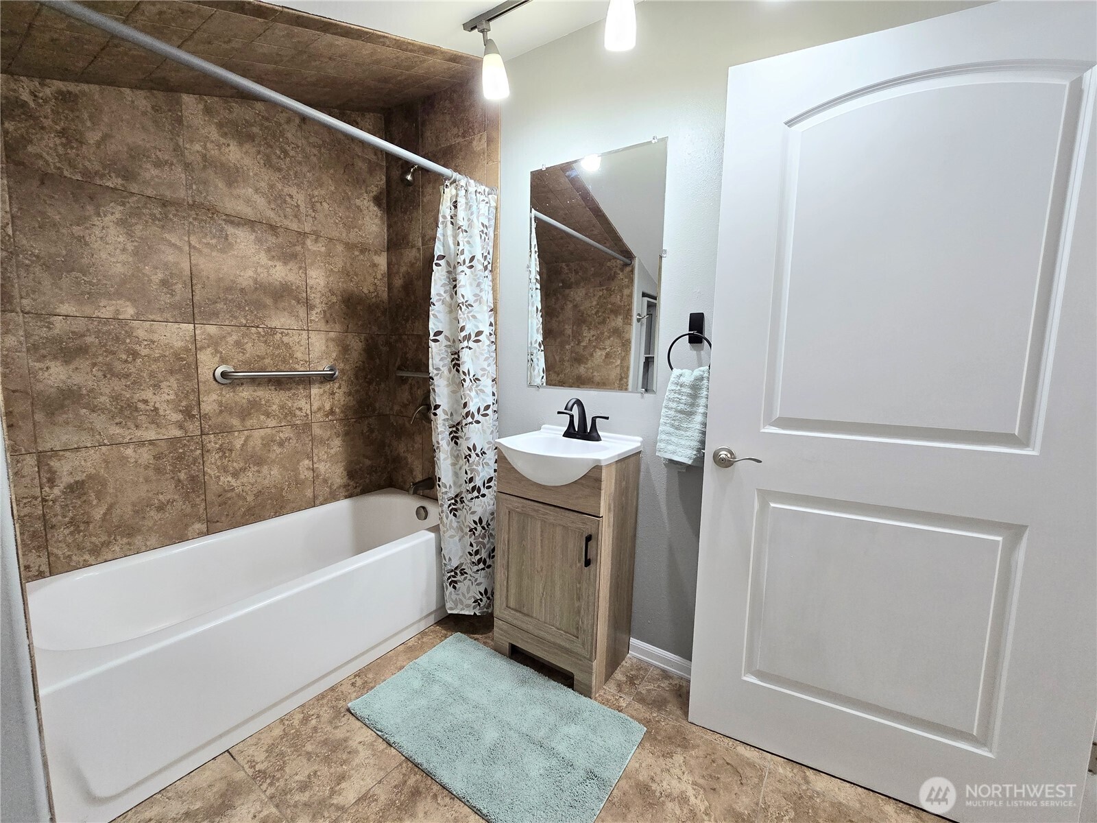 1407 Laurel Street Property Photo 16