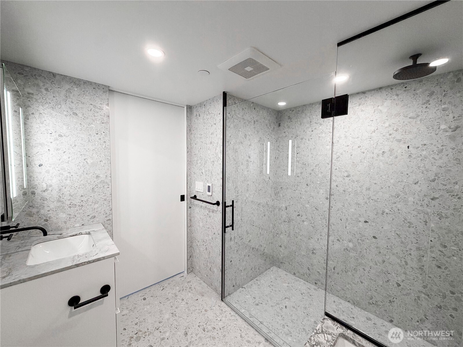 300 Virginia Street 3812 Property Photo 6
