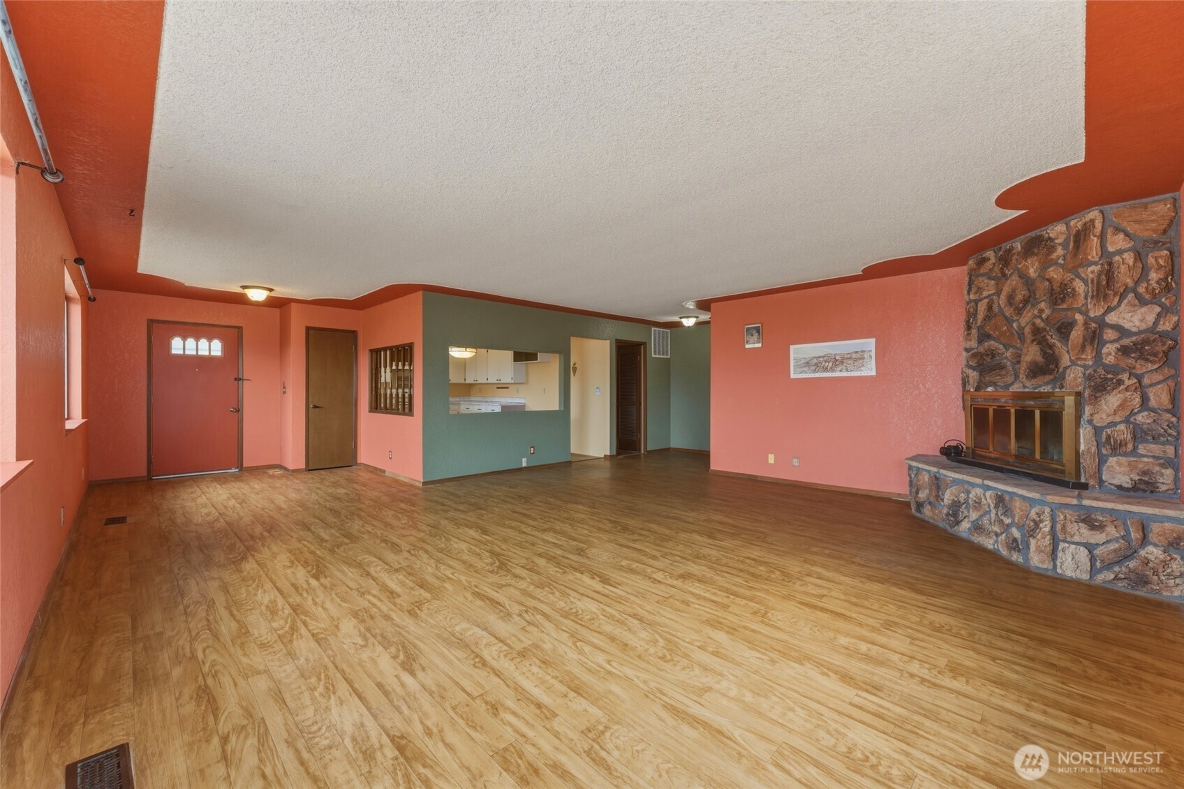 1427 Wilkenson Street Property Photo 3