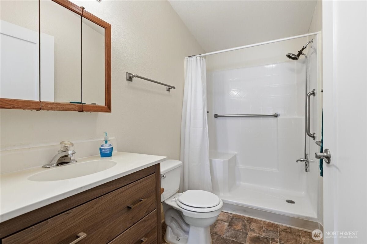 153 Nw Quincy Place Property Photo 22