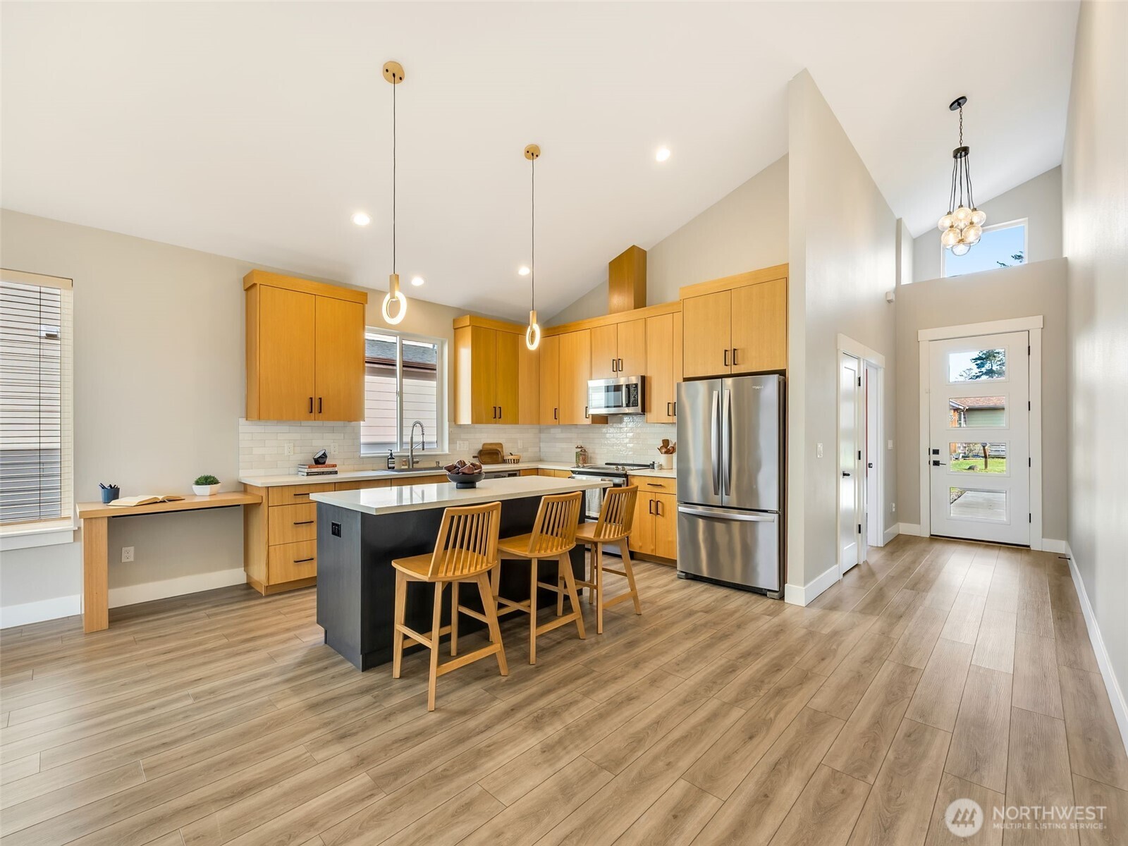 201 24th Street Property Photo 5