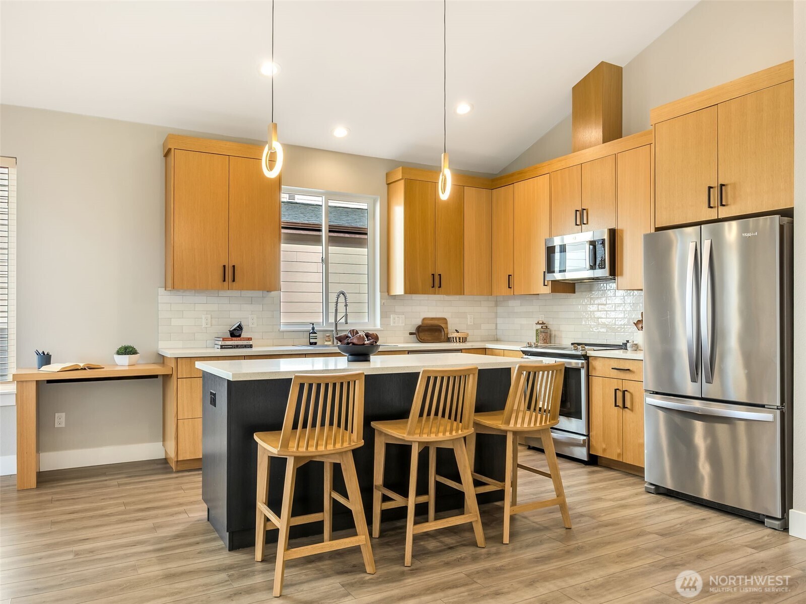 201 24th Street Property Photo 6