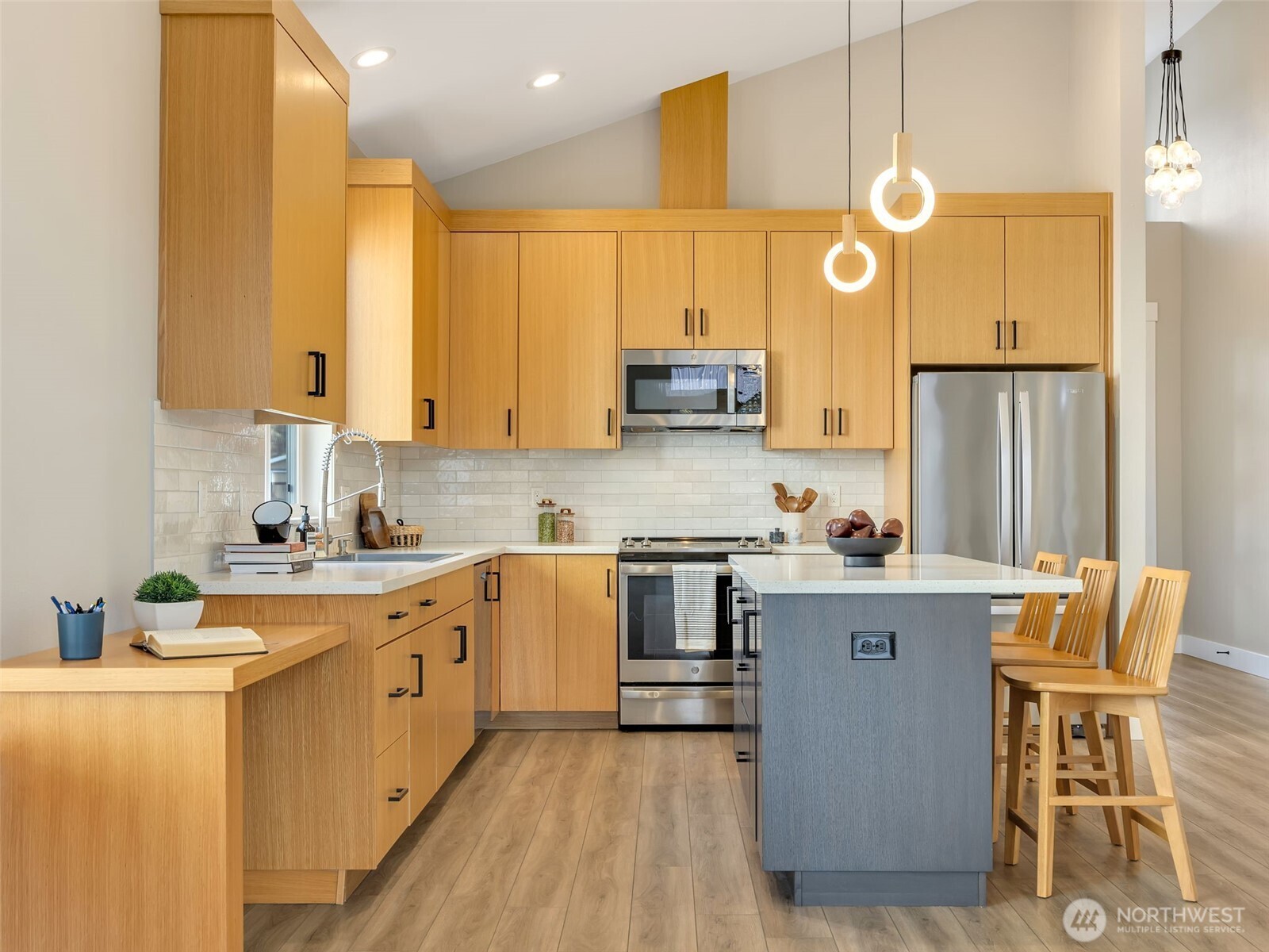 201 24th Street Property Photo 7