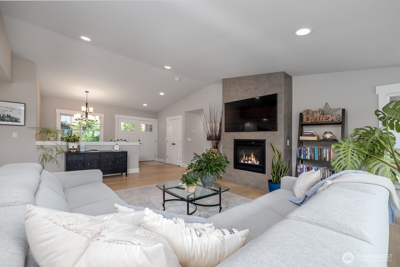 17407 3rd Avenue Property Photo 10