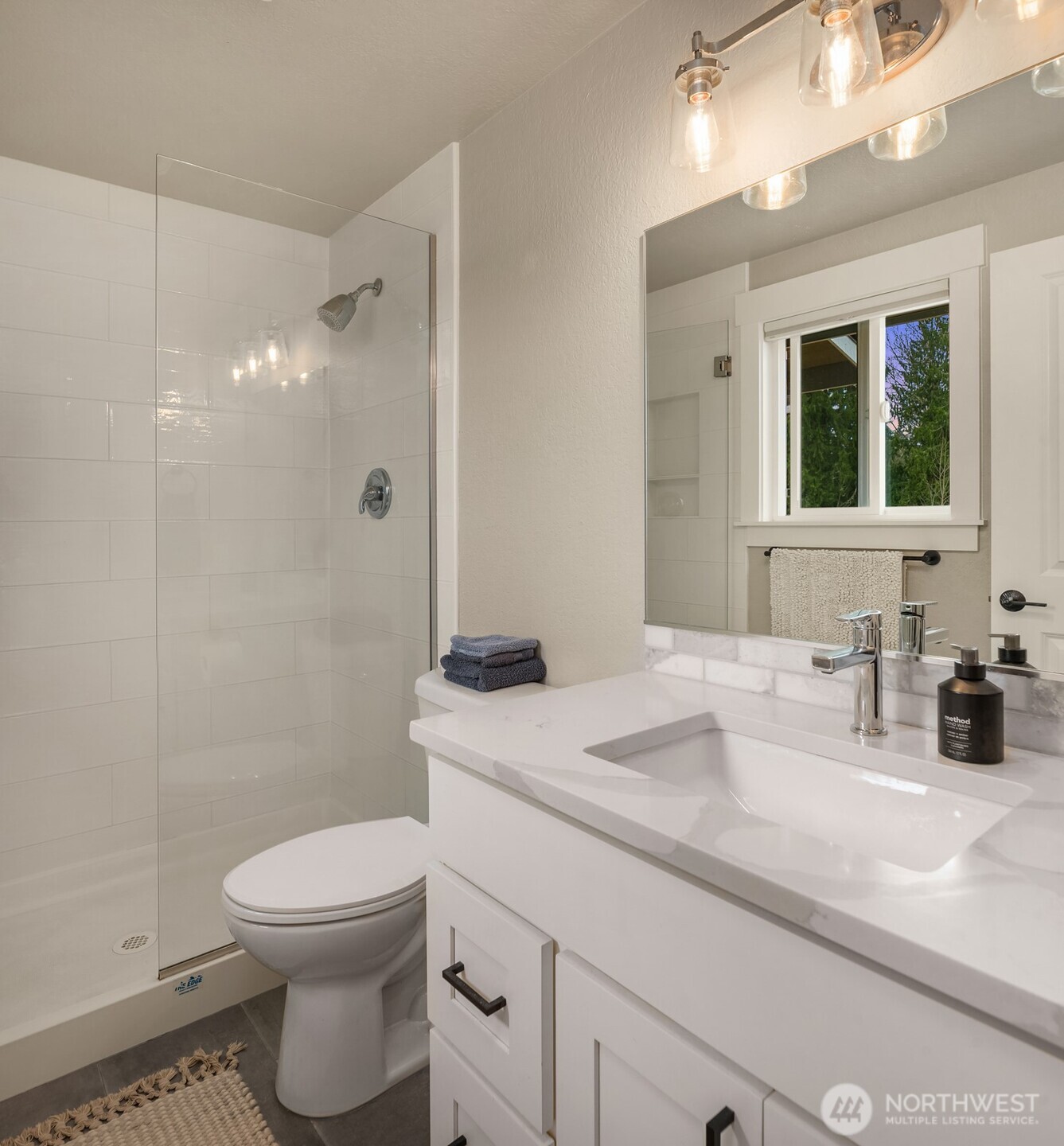 17407 3rd Avenue Property Photo 15