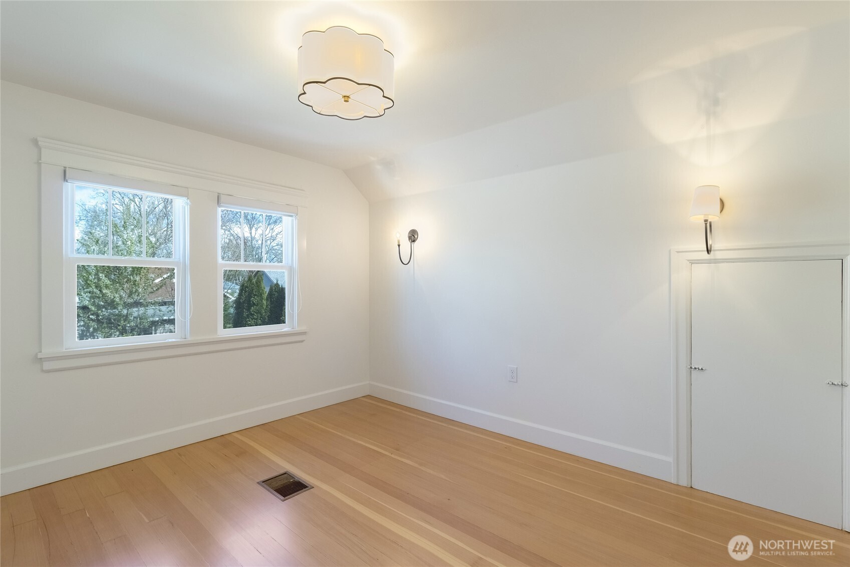 1051 Boyer Avenue Property Photo 16