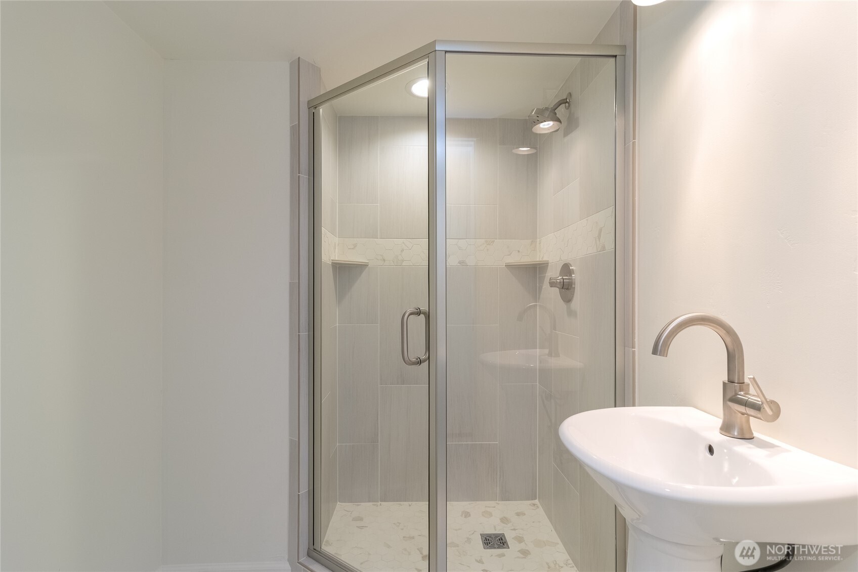 1051 Boyer Avenue Property Photo 23