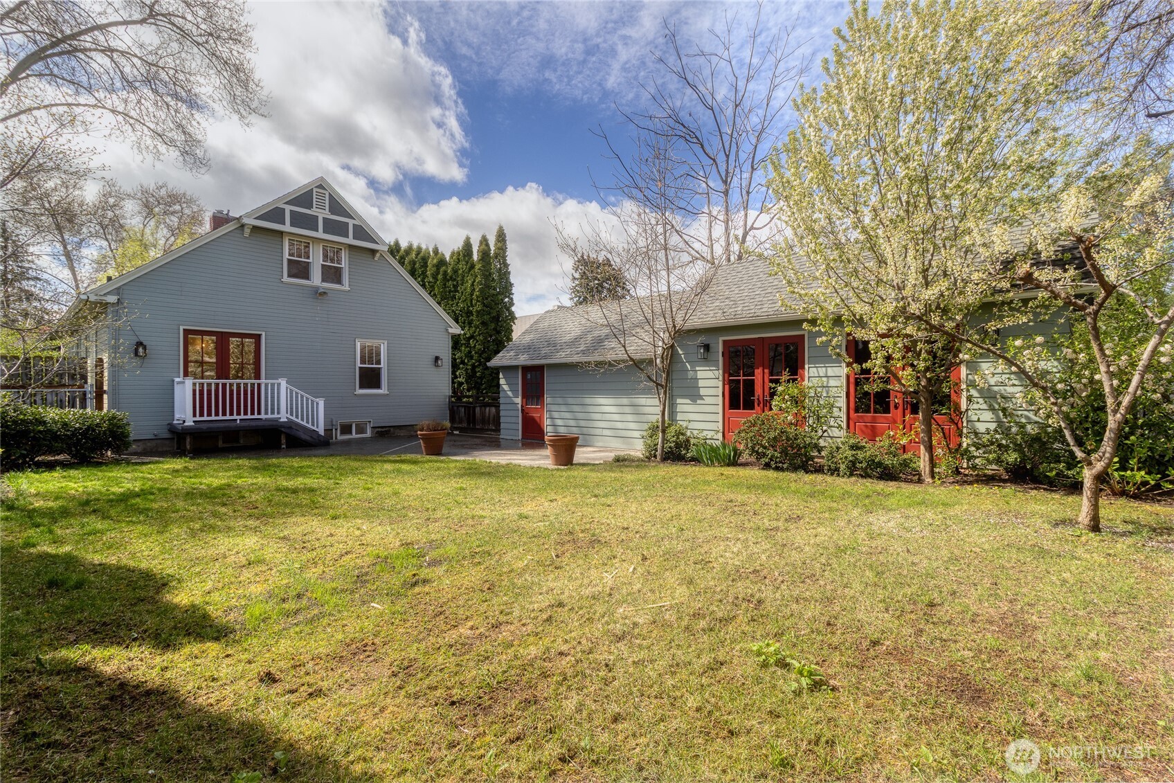 1051 Boyer Avenue Property Photo 25