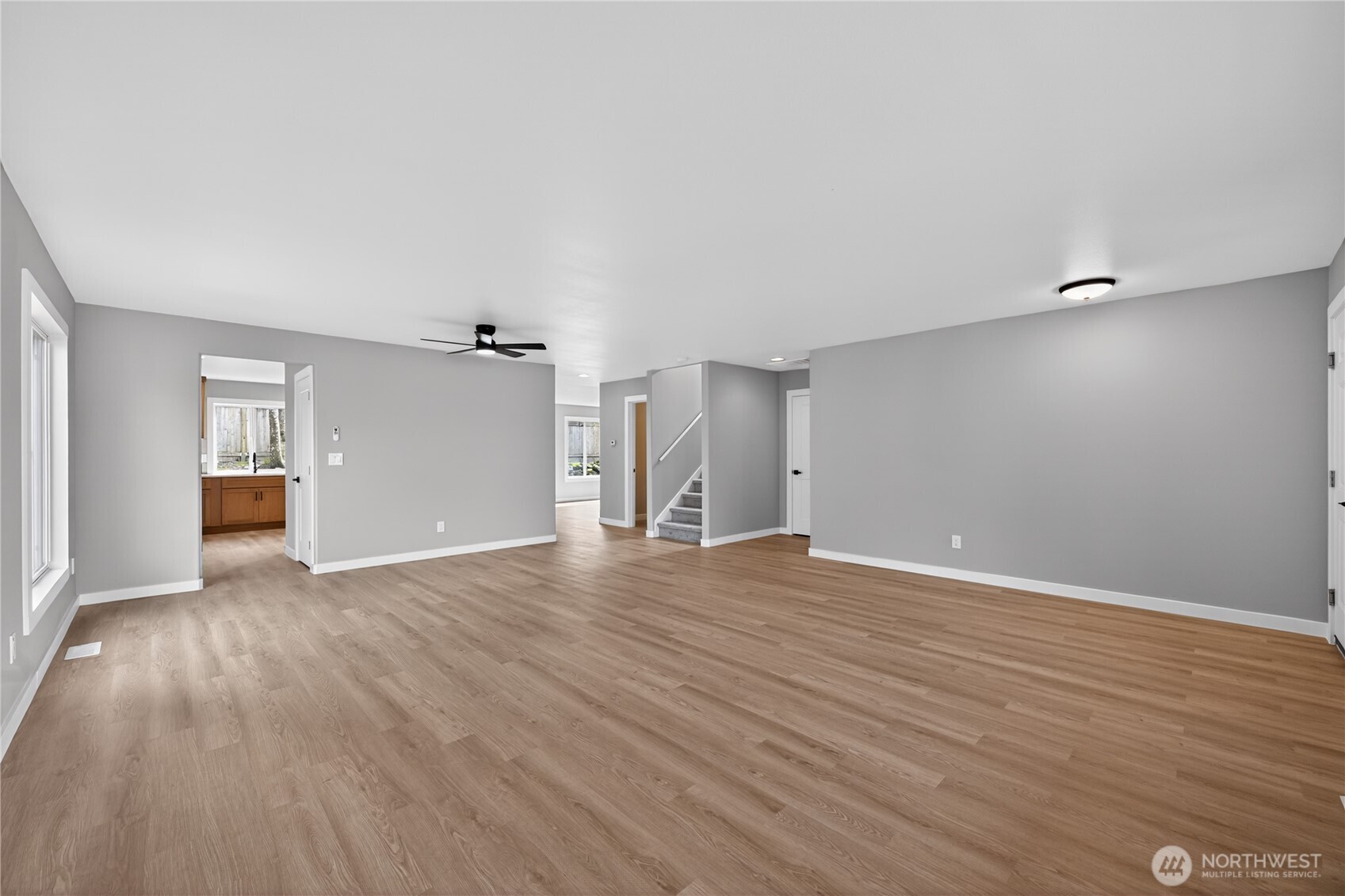 26518 Ne Kennedy Drive Property Photo 15