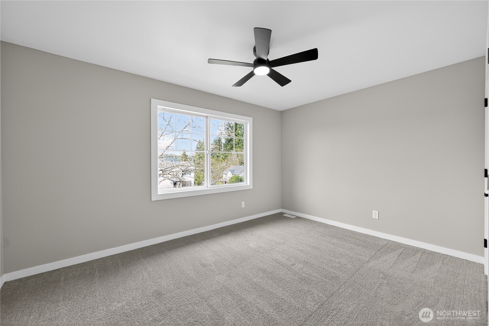 26518 Ne Kennedy Drive Property Photo 27