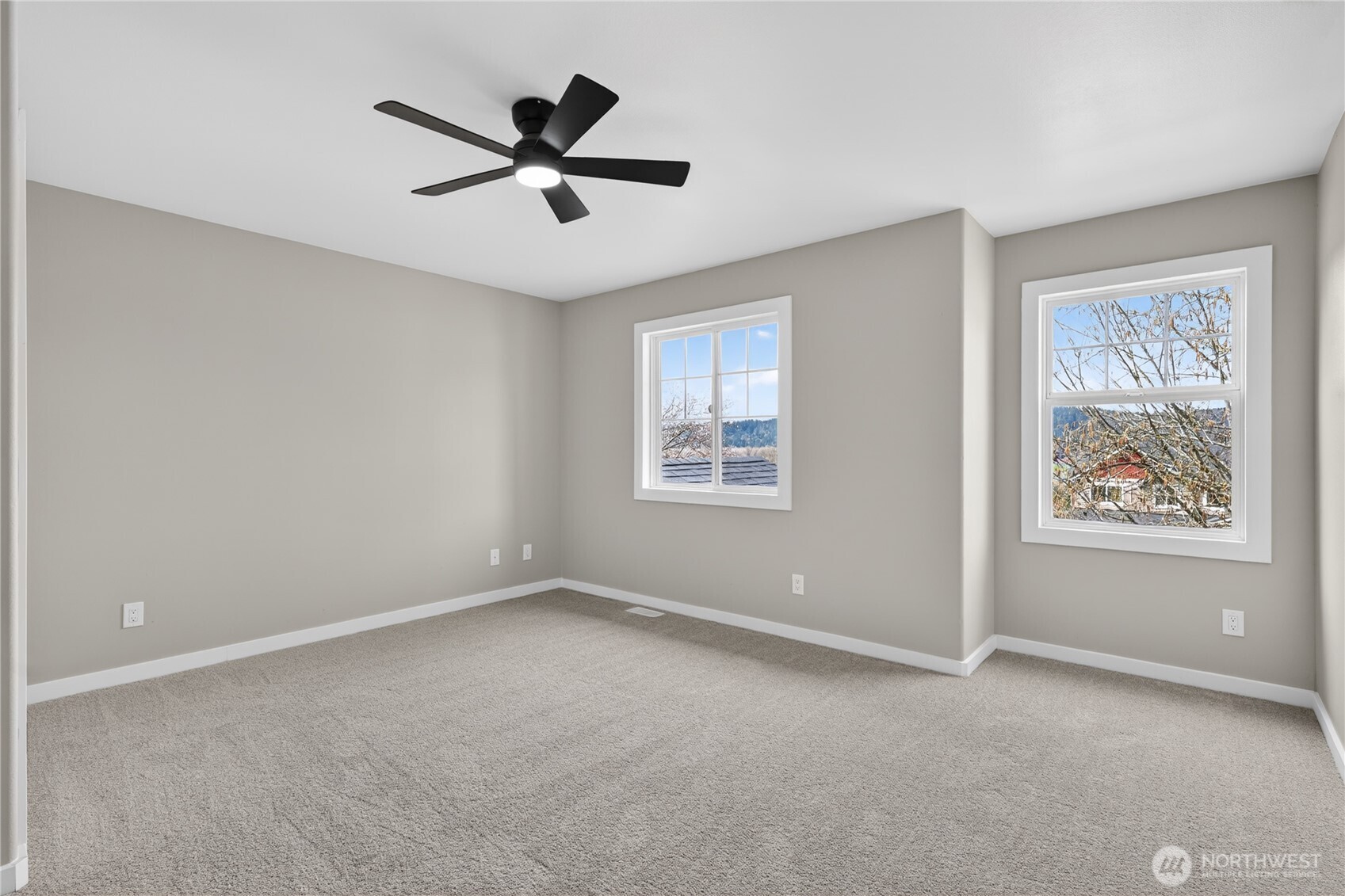 26518 Ne Kennedy Drive Property Photo 28