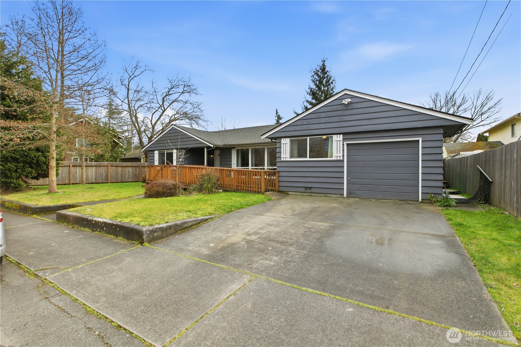 924 7th Avenue Property Photo 1