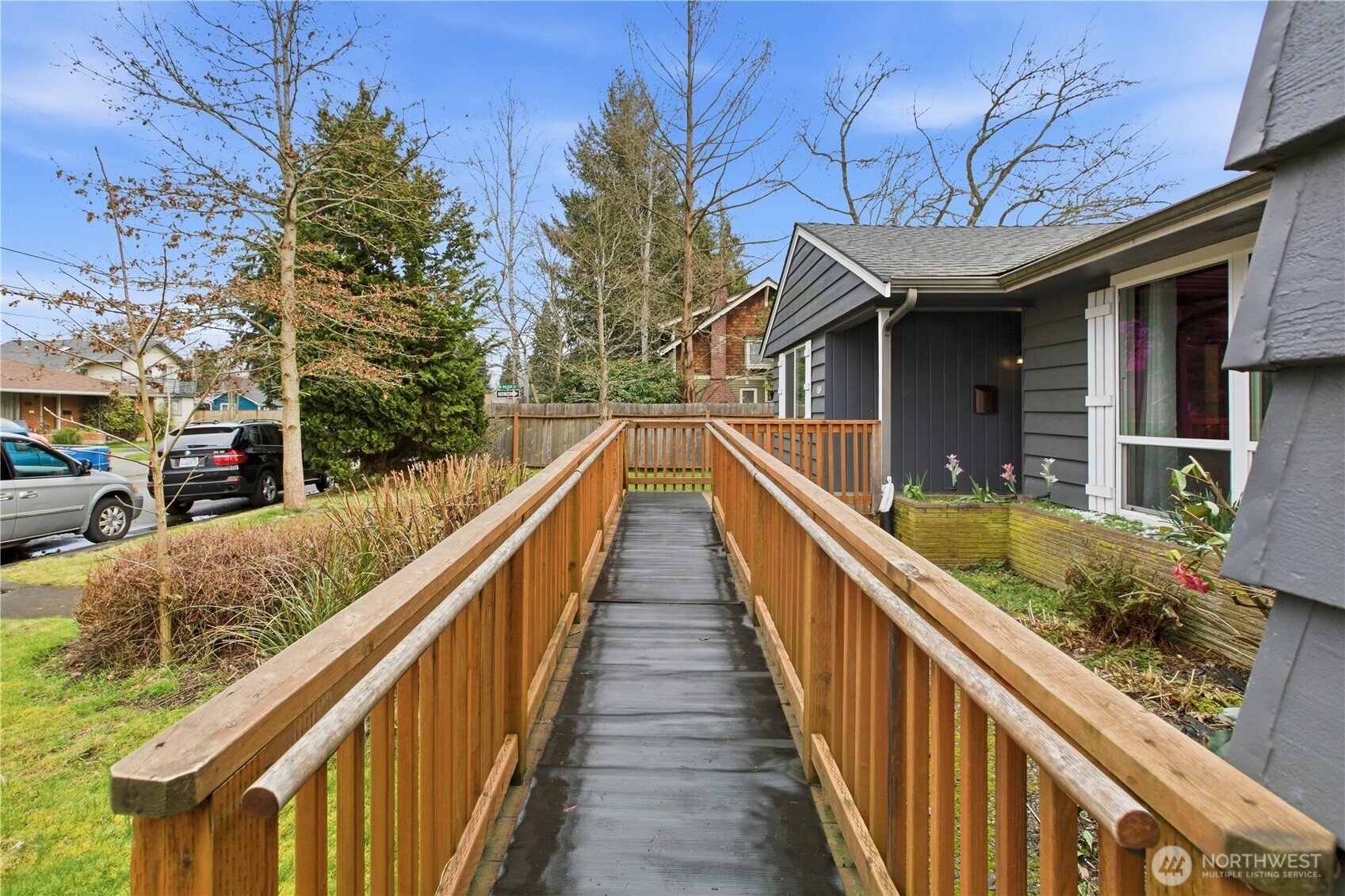 924 7th Avenue Property Photo 4