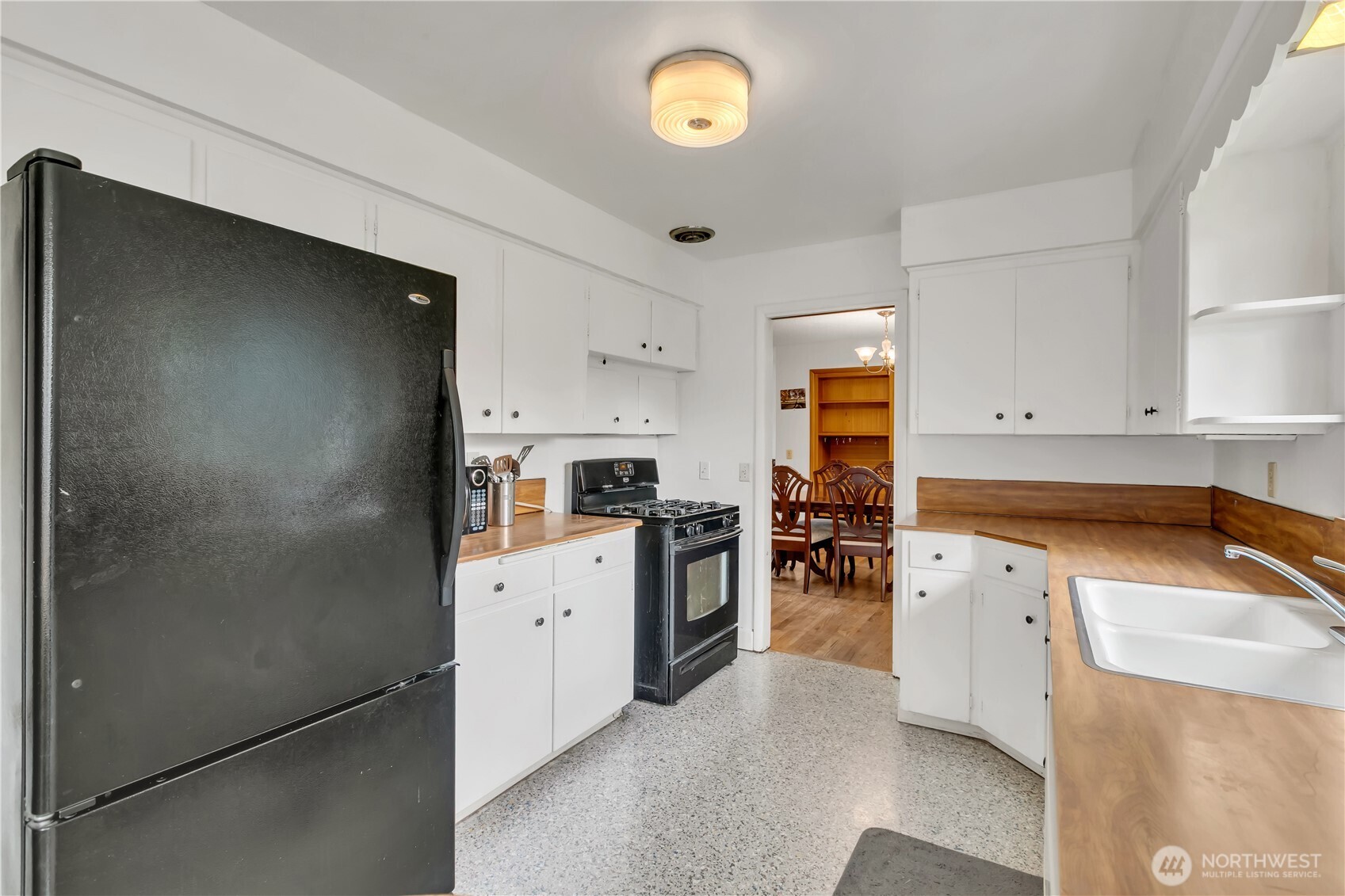924 7th Avenue Property Photo 17