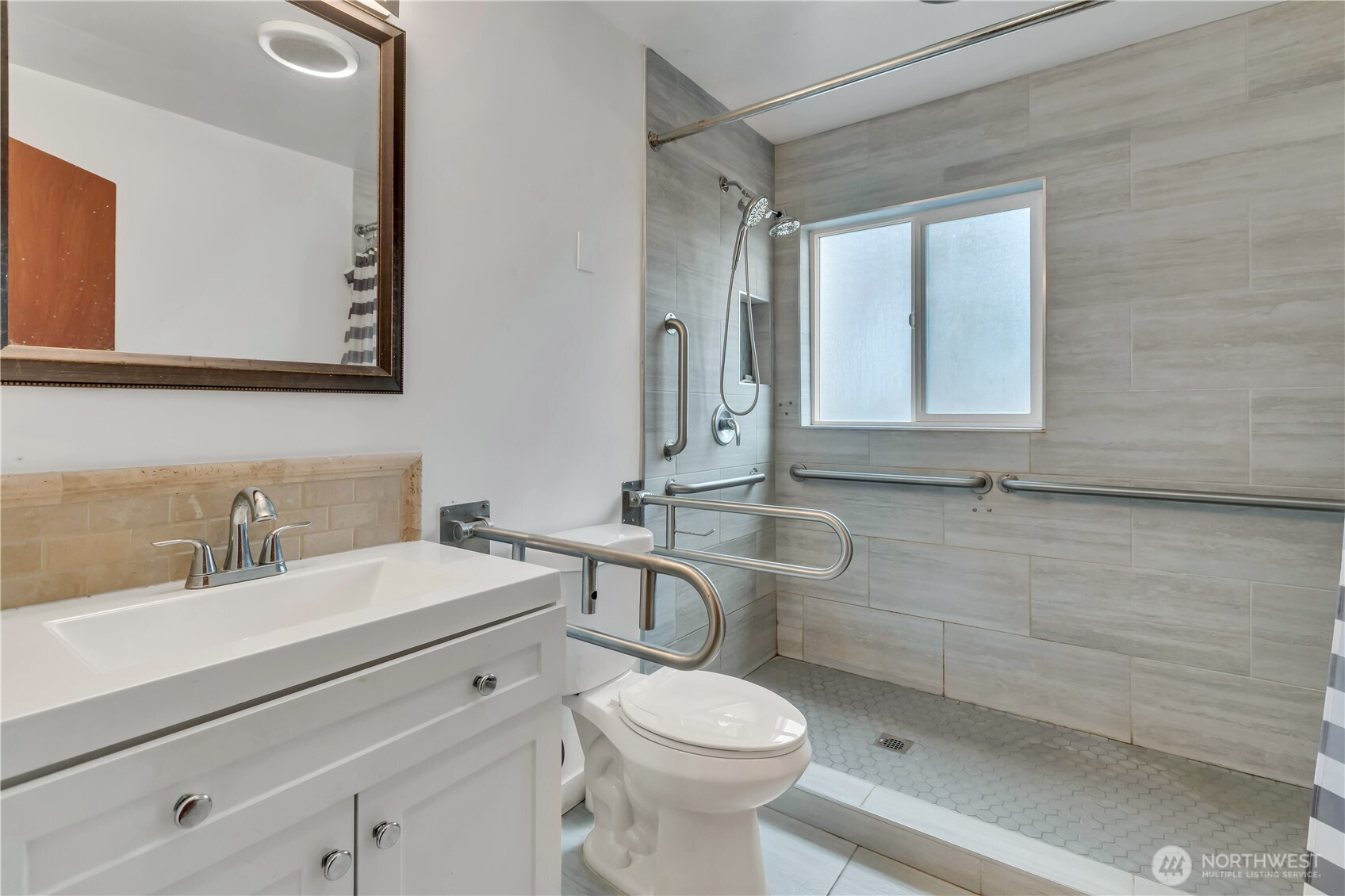 924 7th Avenue Property Photo 21