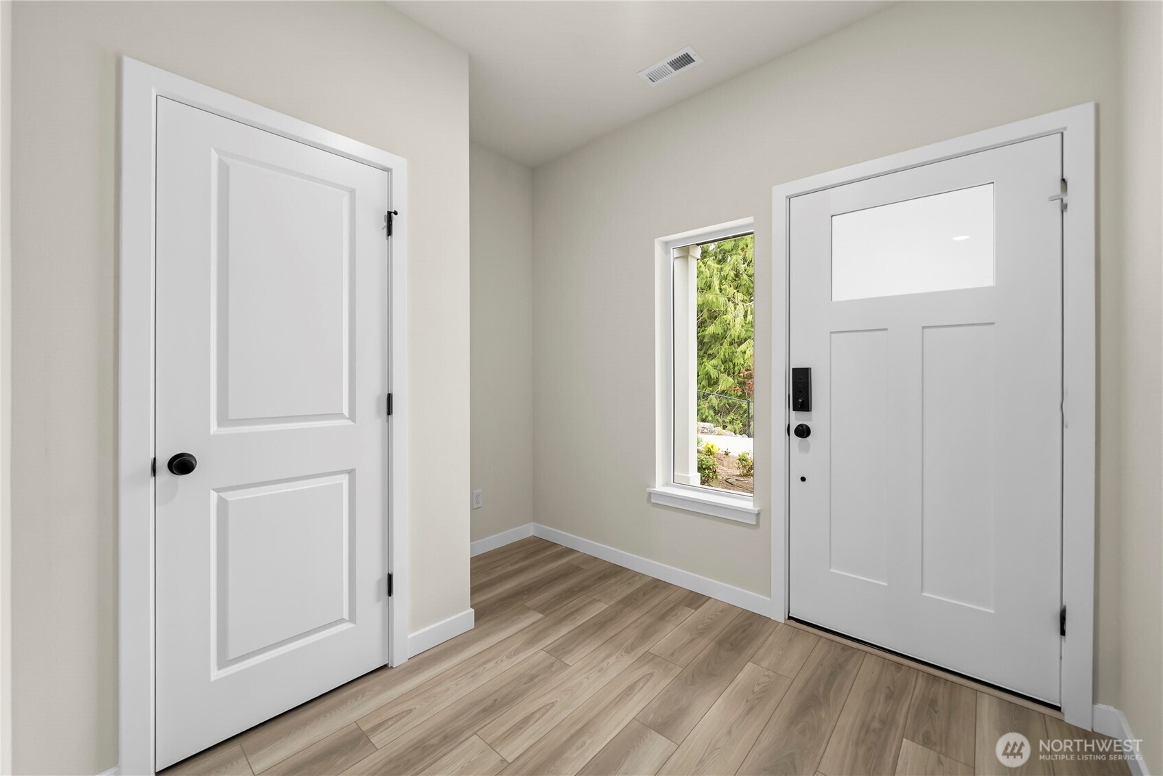 7758 42nd Place Property Photo 3